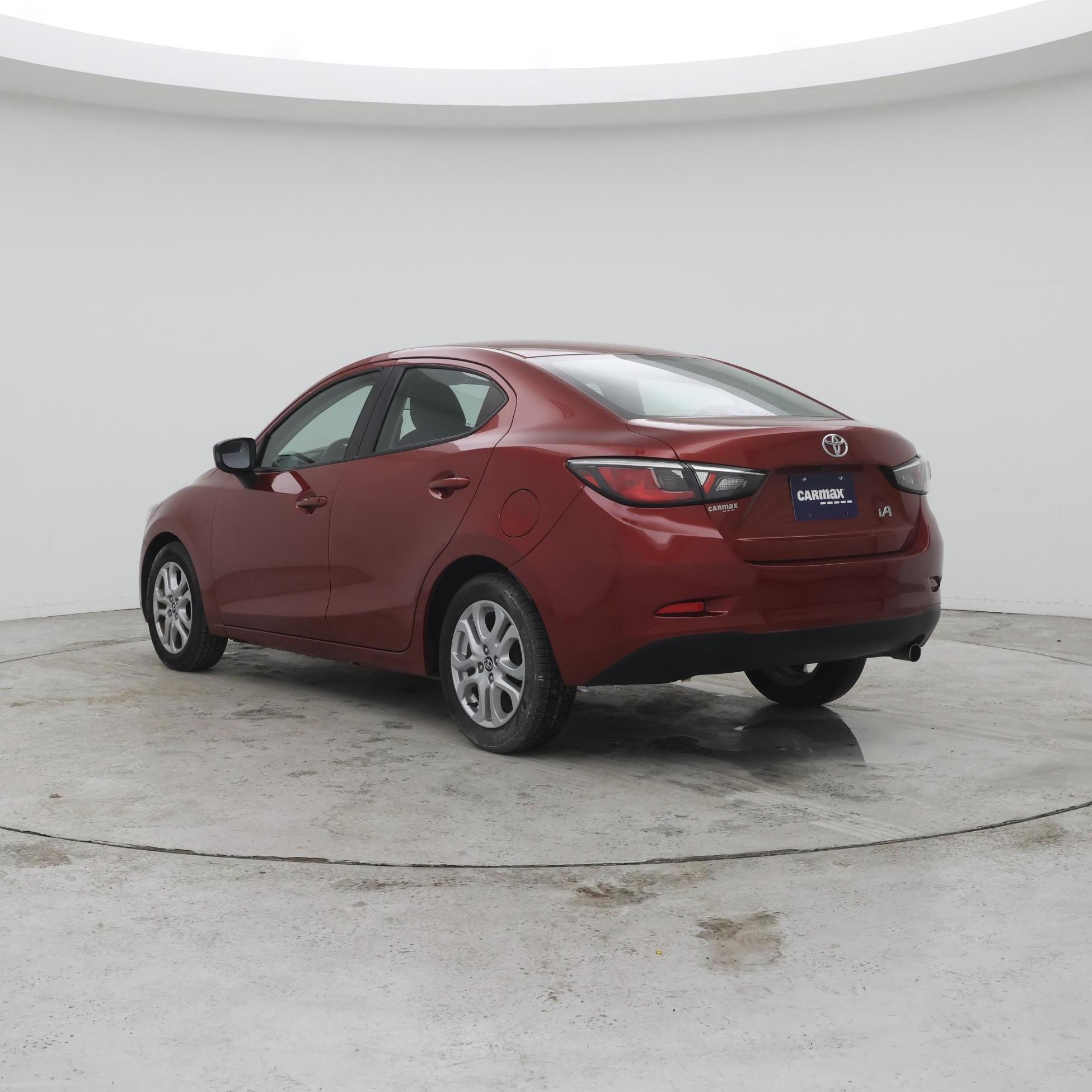 Thumbnail: 2017 Toyota Yaris iA - 2