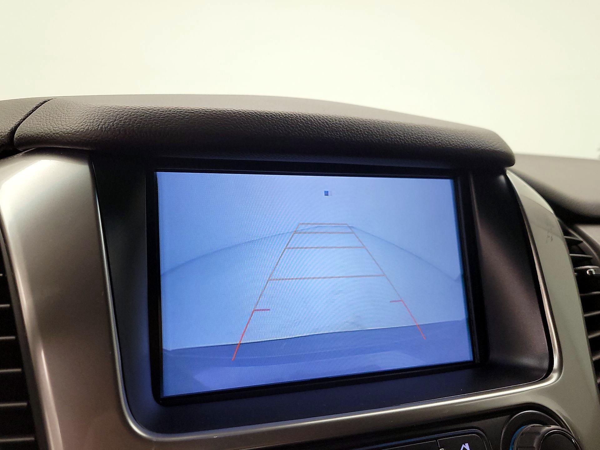 Thumbnail: 2019 Chevrolet Suburban - 15