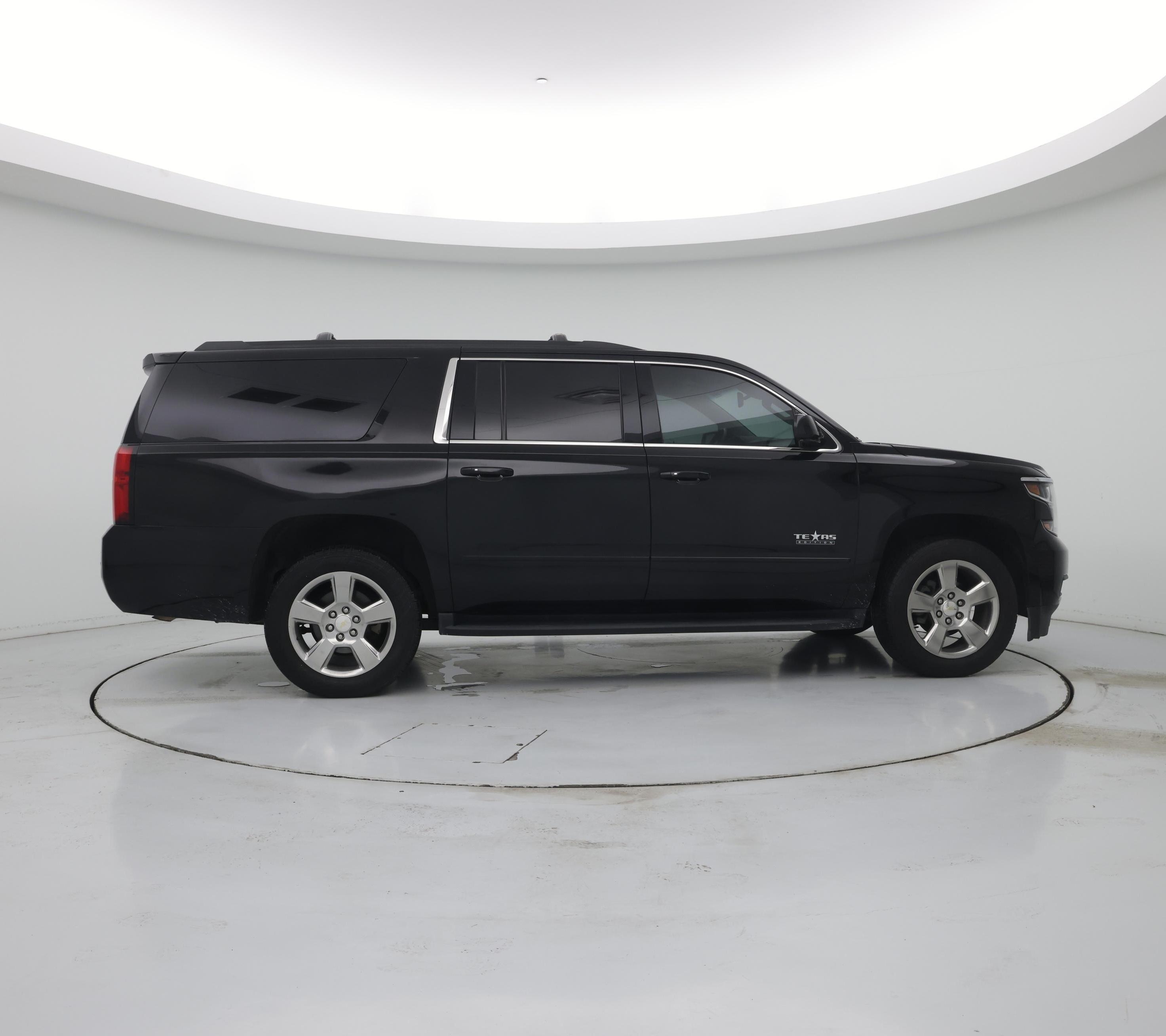 Thumbnail: 2019 Chevrolet Suburban - 7