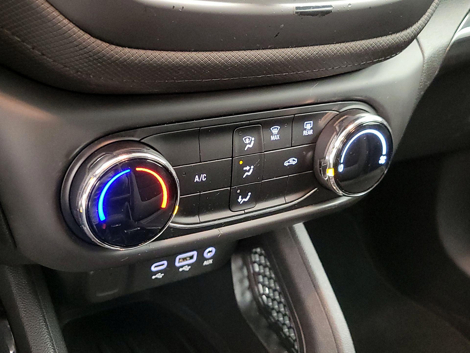 Thumbnail: 2023 Chevrolet TrailBlazer - 16