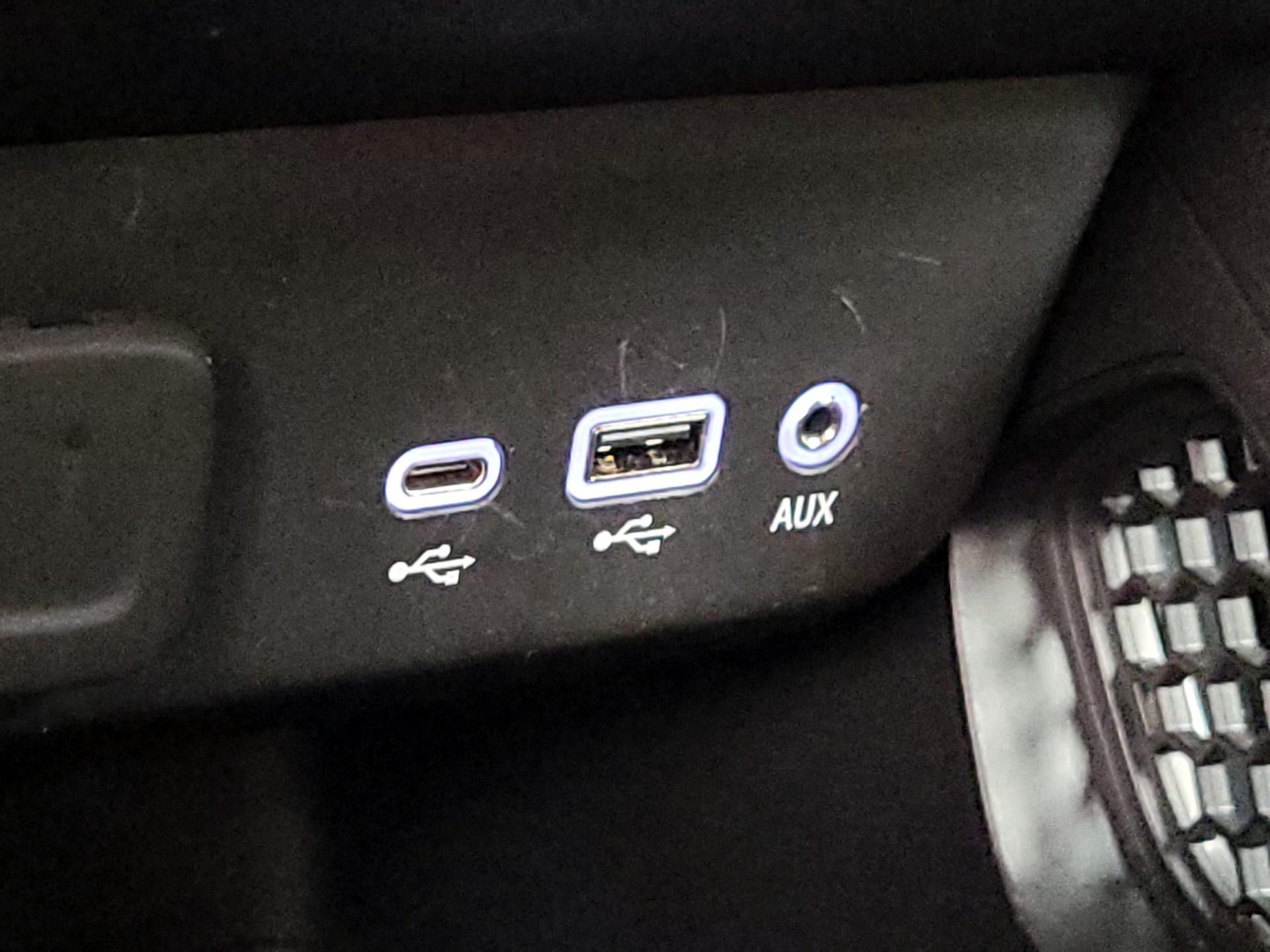 Thumbnail: 2023 Chevrolet TrailBlazer - 18