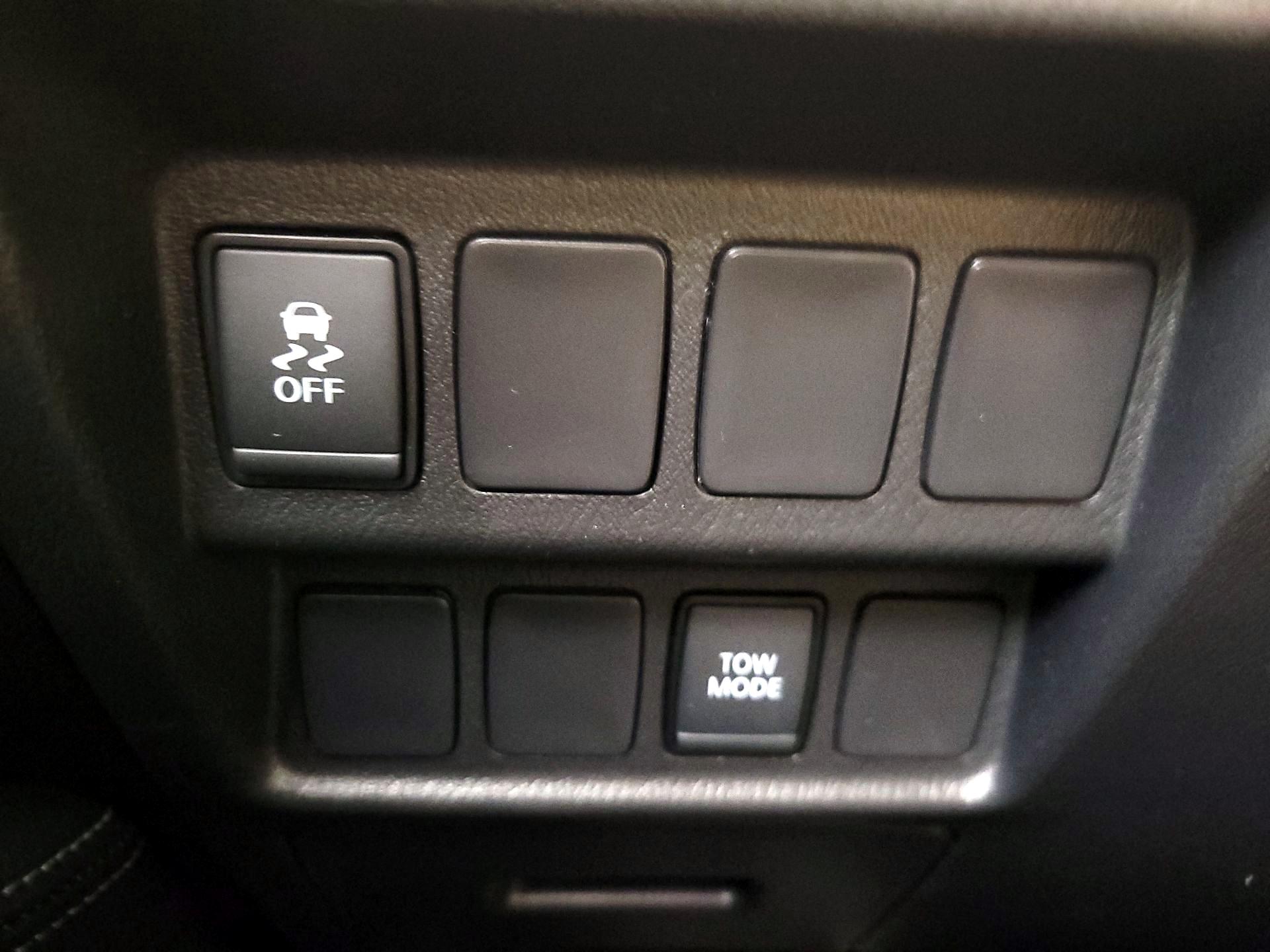 Thumbnail: 2019 Nissan Pathfinder - 13