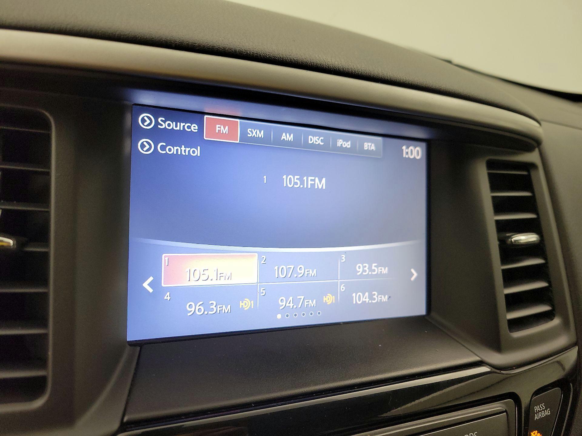 Thumbnail: 2019 Nissan Pathfinder - 15