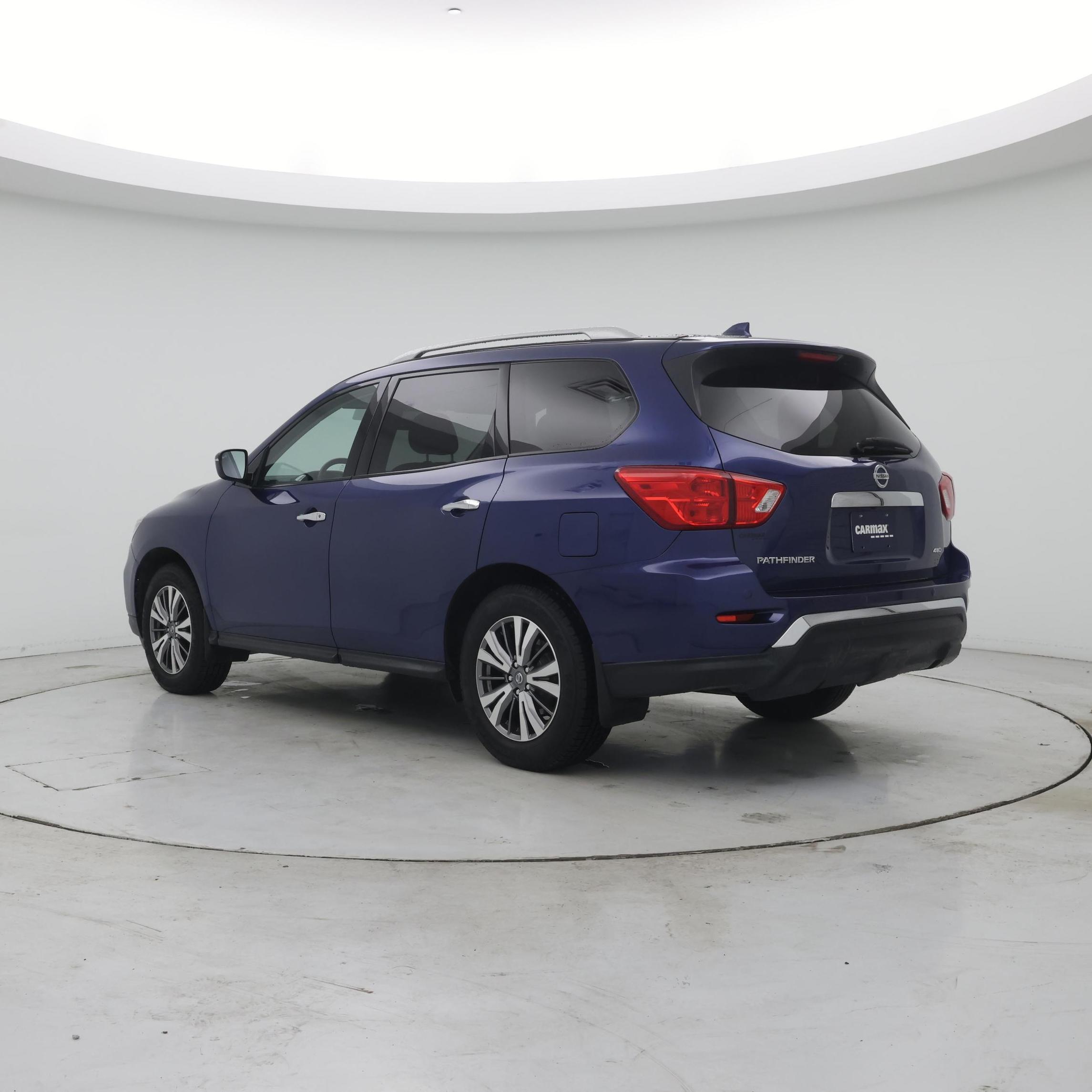Thumbnail: 2019 Nissan Pathfinder - 2