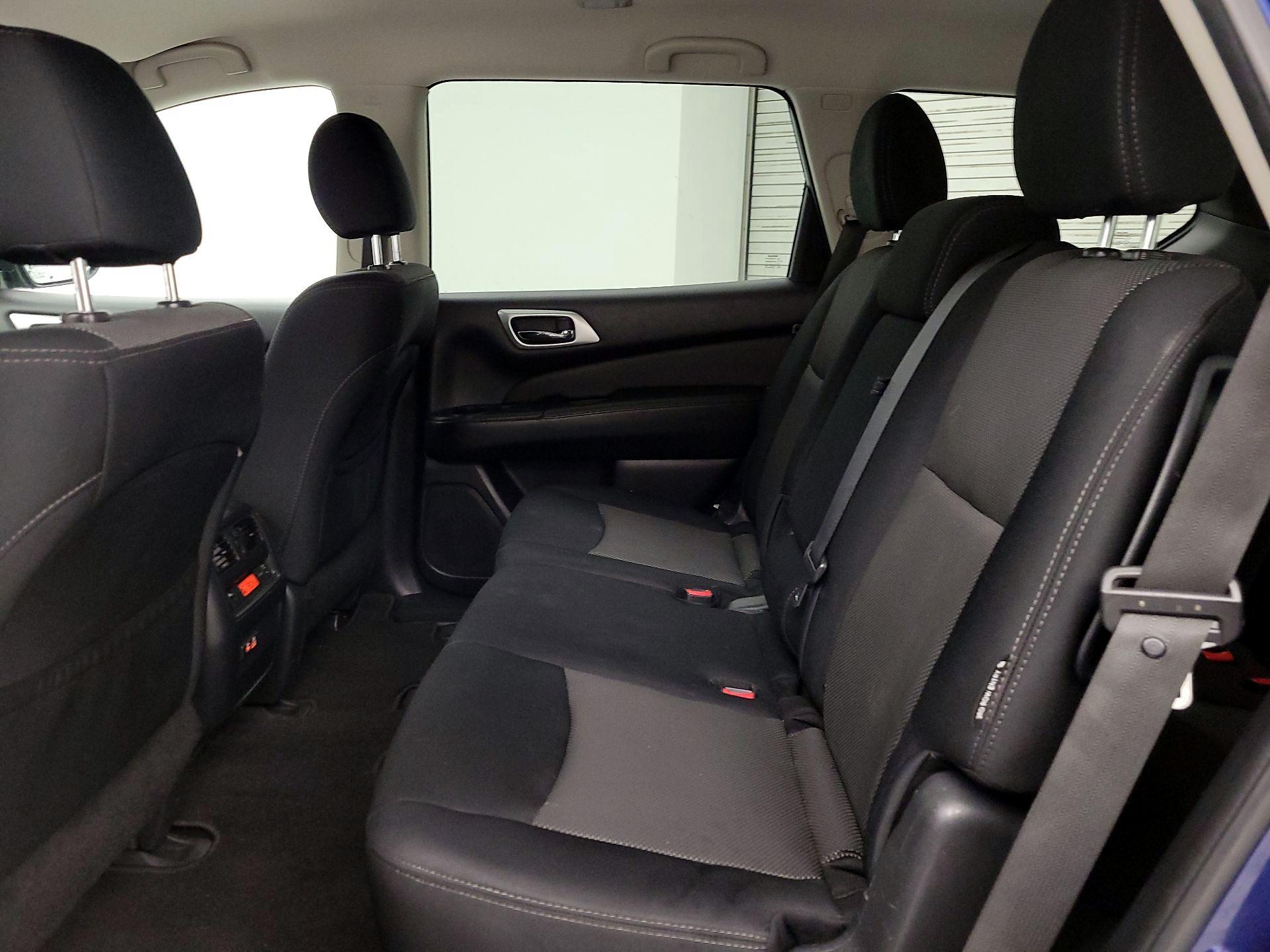 Thumbnail: 2019 Nissan Pathfinder - 19