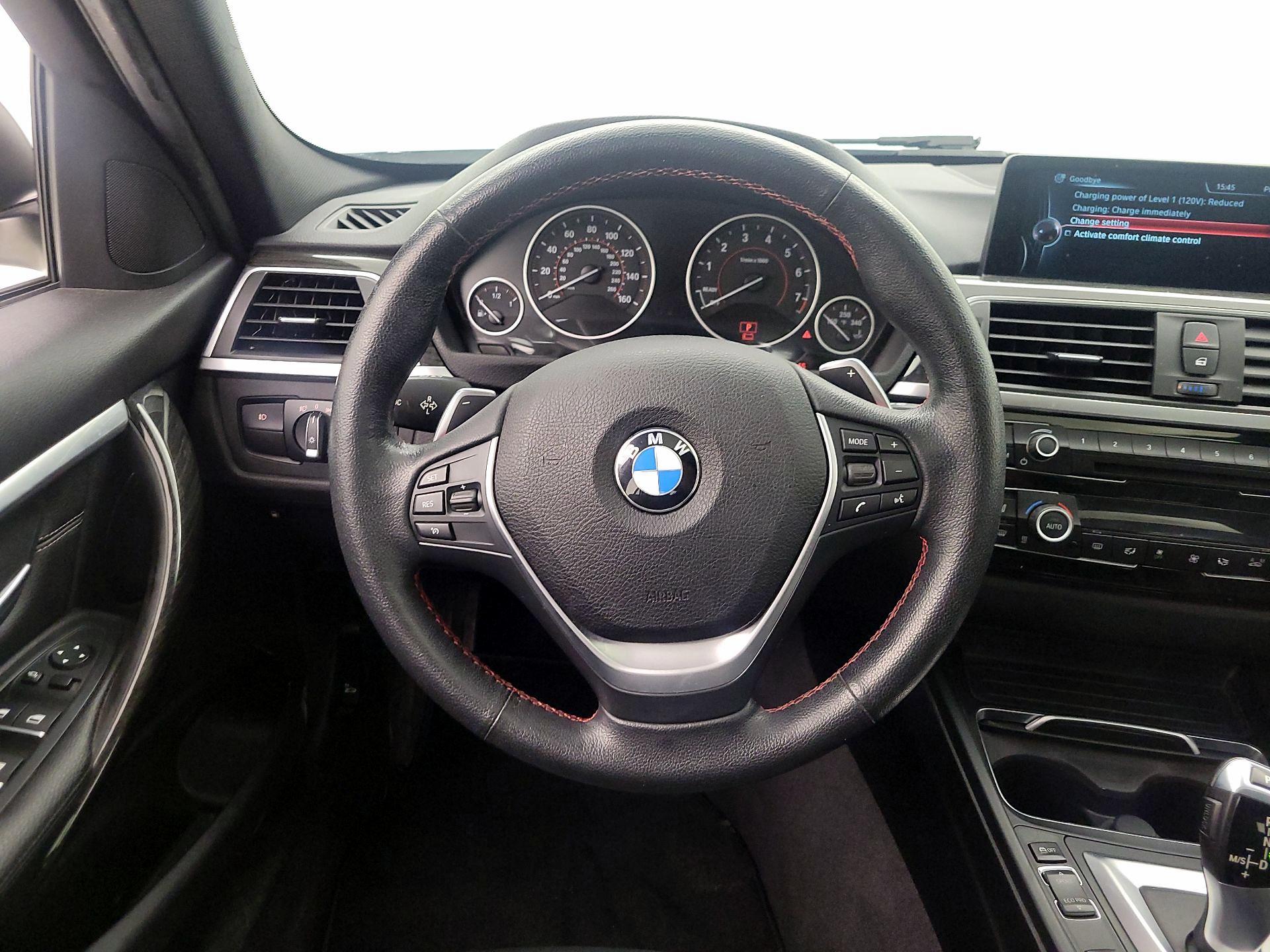 Thumbnail: 2016 BMW 3 Series - 10