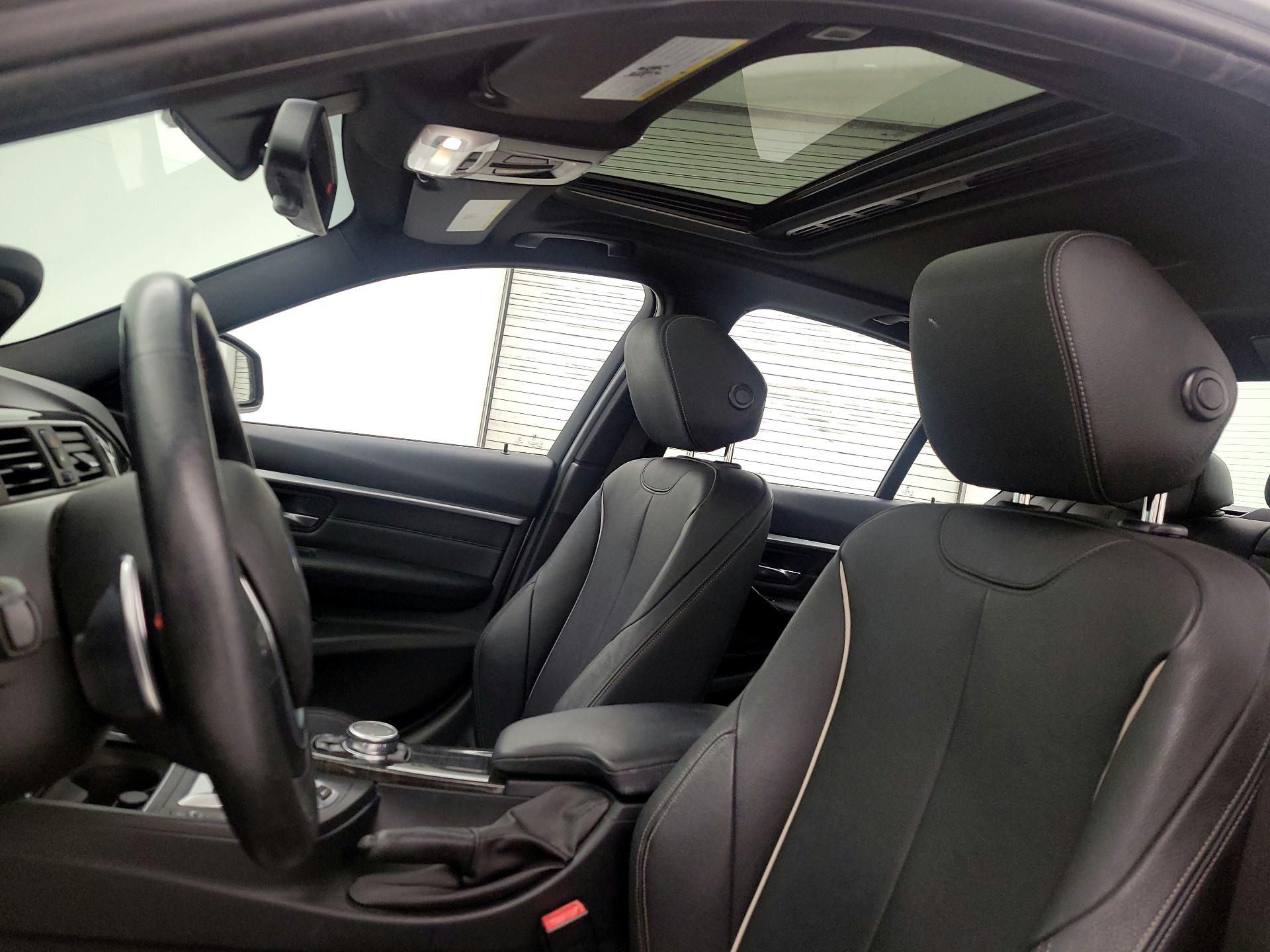 Thumbnail: 2016 BMW 3 Series - 19