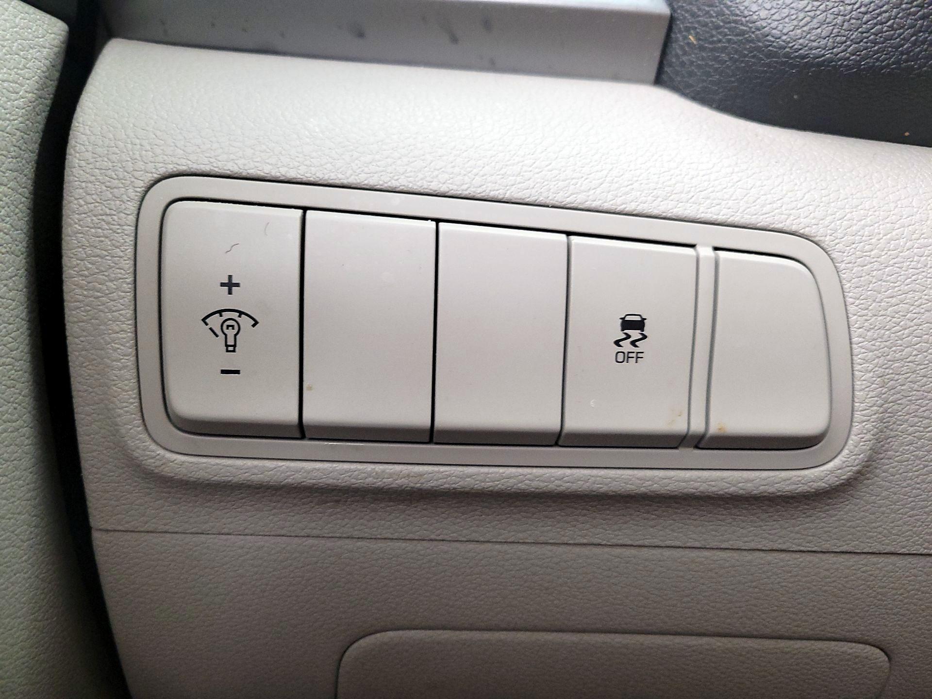 Thumbnail: 2018 Hyundai Tucson - 13