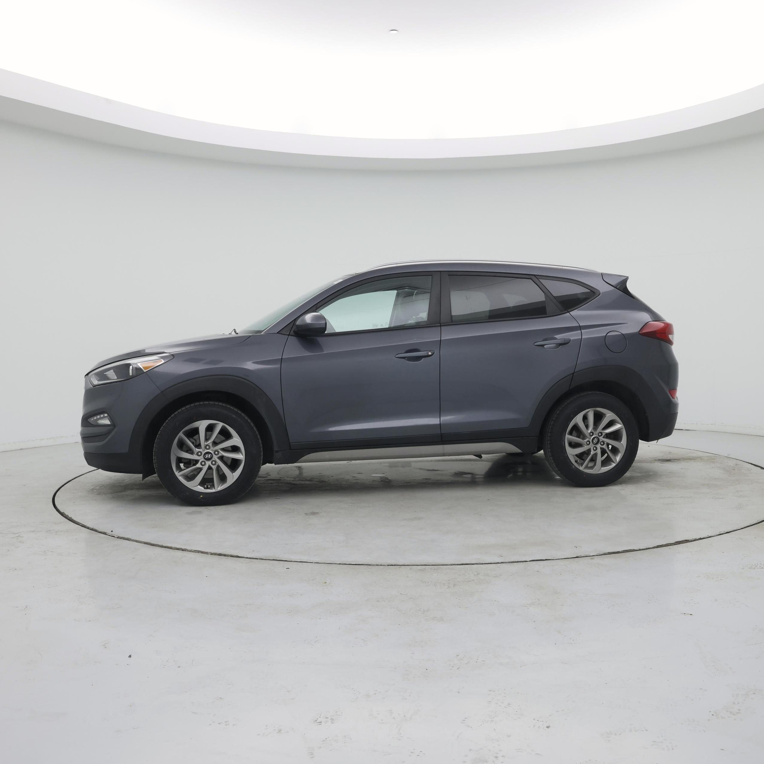 Thumbnail: 2018 Hyundai Tucson - 3