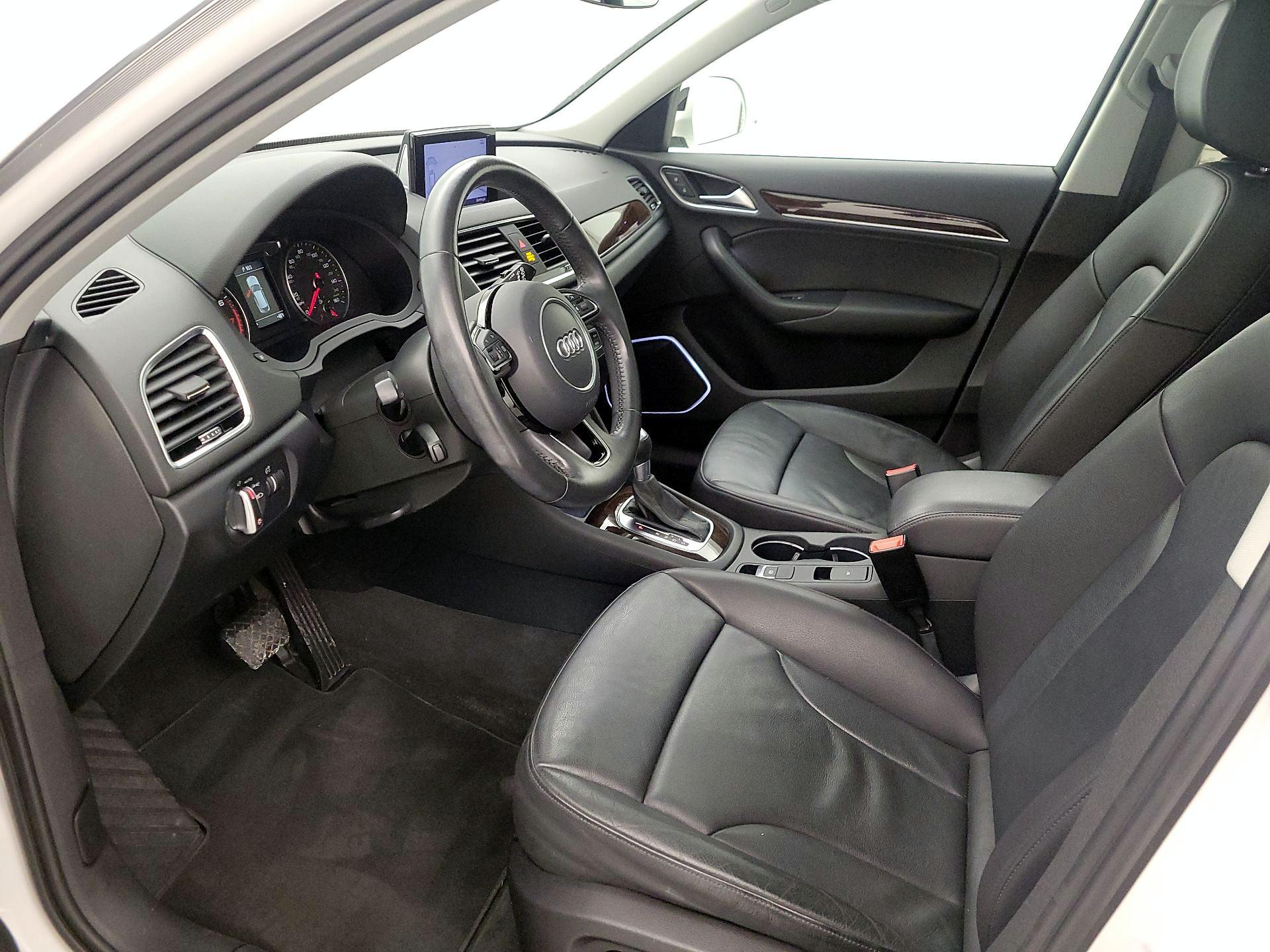 Thumbnail: 2016 Audi Q3 - 11