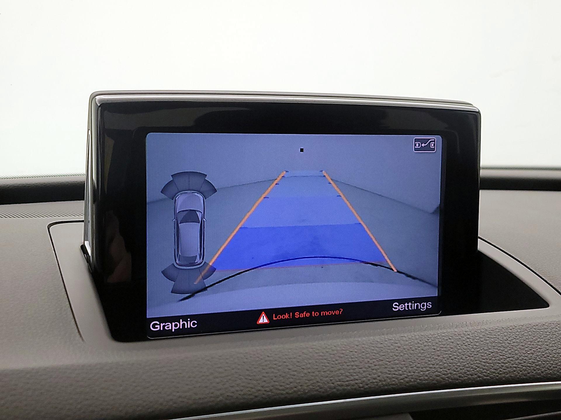 Thumbnail: 2016 Audi Q3 - 14