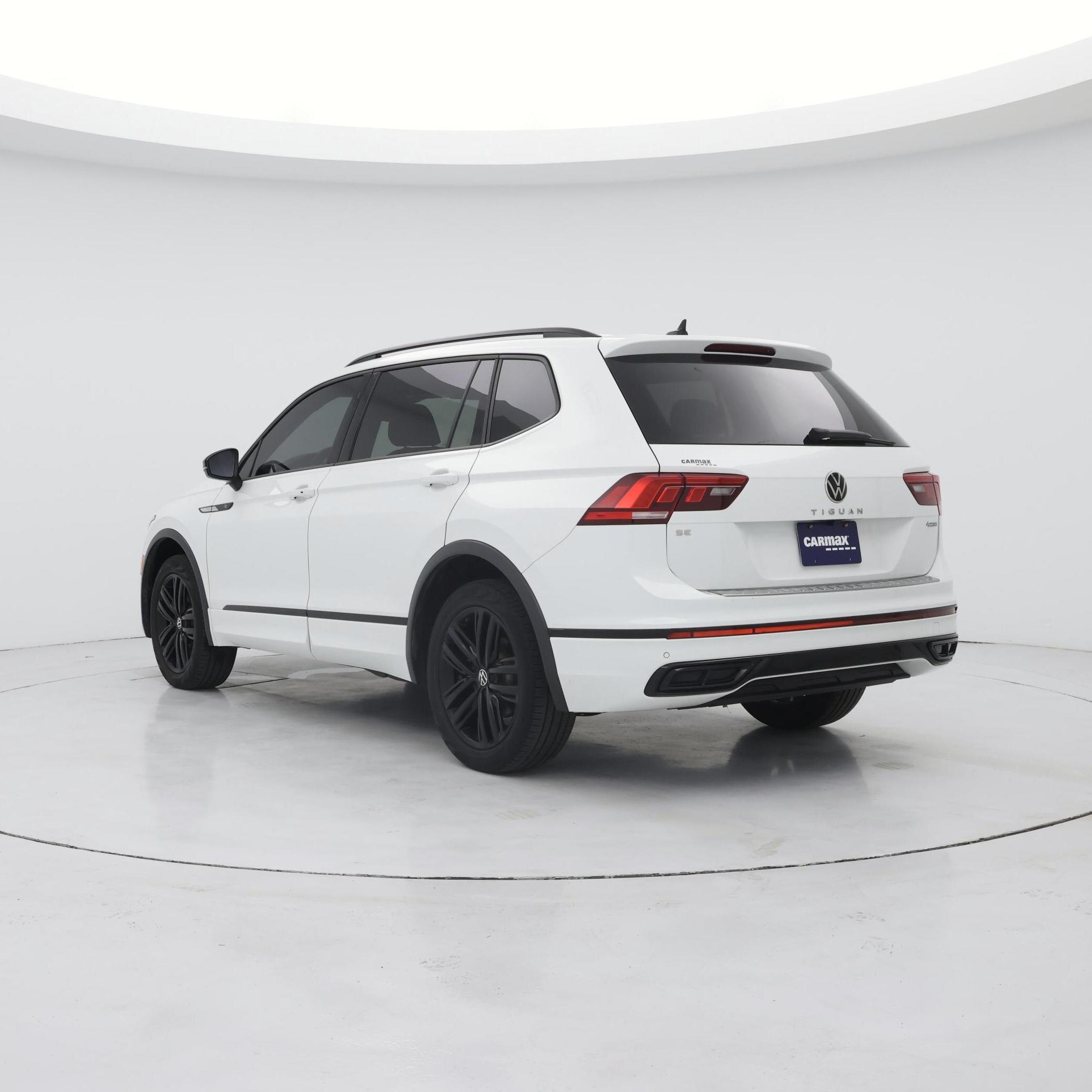 Thumbnail: 2022 Volkswagen Tiguan - 2