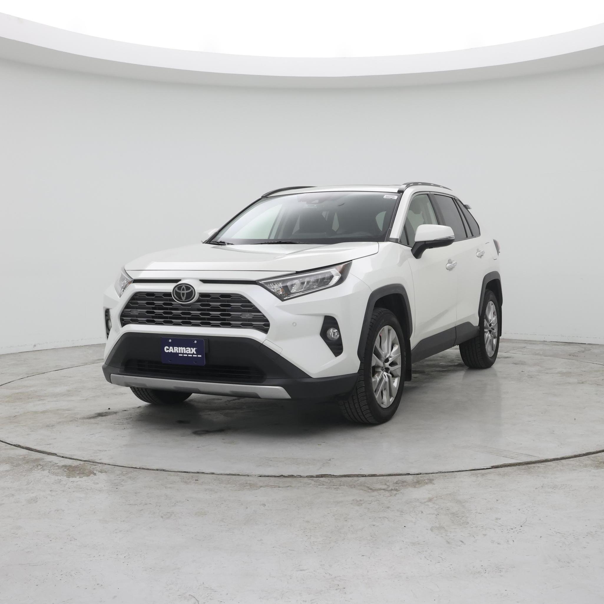 Thumbnail: 2019 Toyota RAV4 - 4