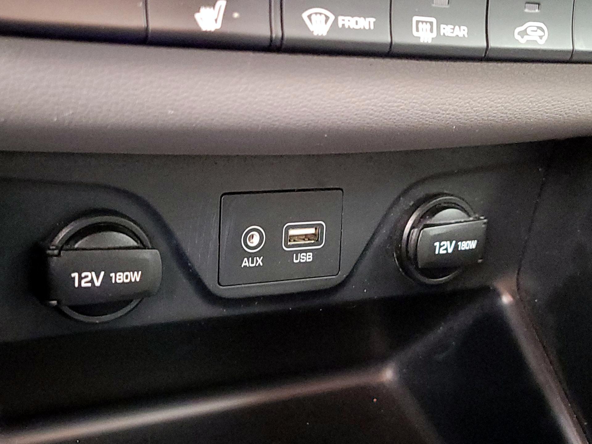 Thumbnail: 2018 Hyundai Tucson - 18