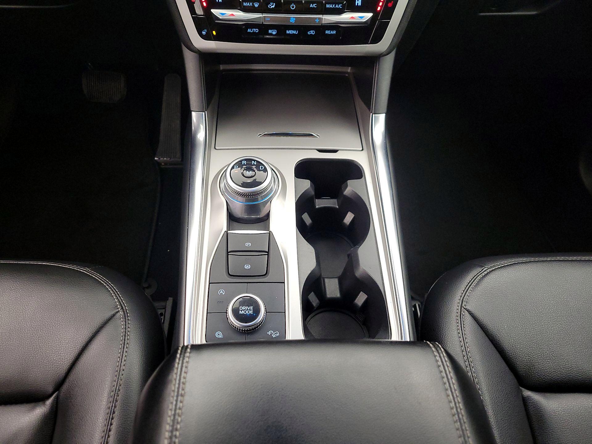 Thumbnail: 2020 Ford Explorer - 17