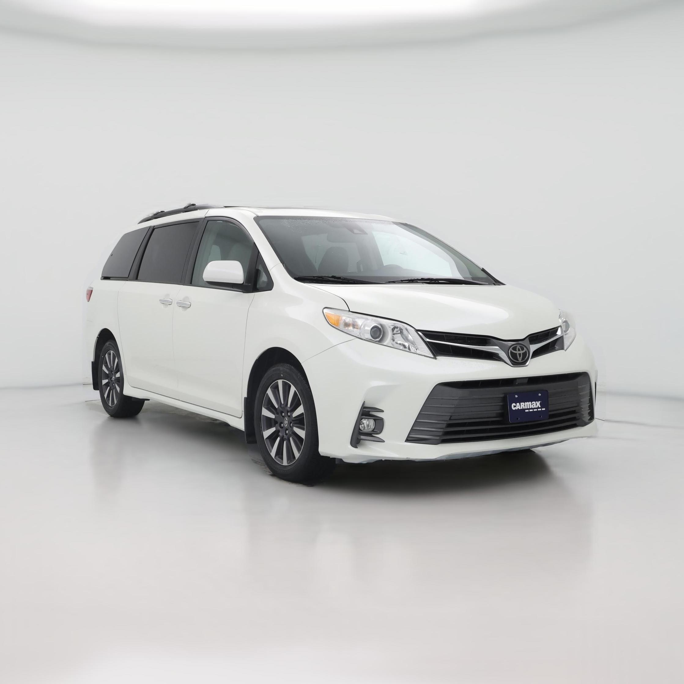 Thumbnail: 2018 Toyota Sienna - 1
