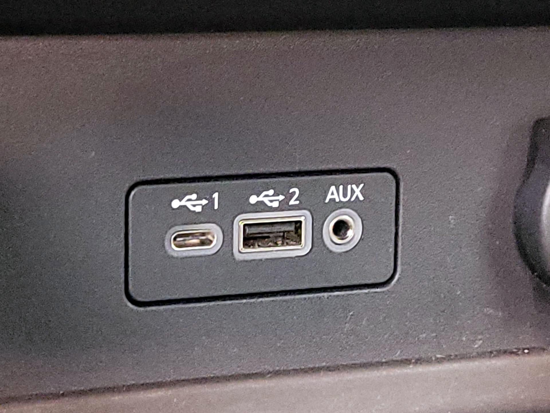 Thumbnail: 2022 Nissan Sentra - 18