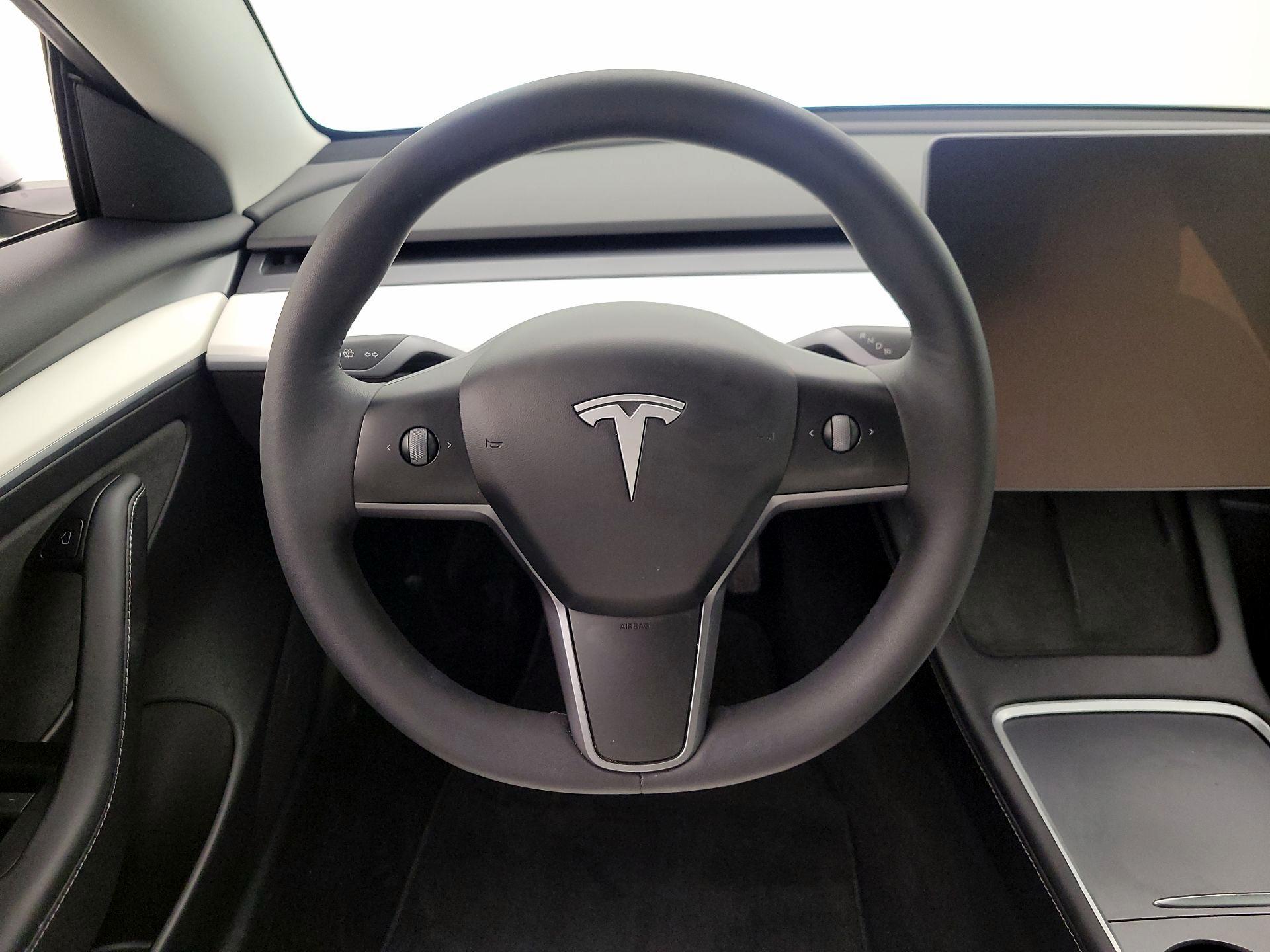 Thumbnail: 2022 Tesla Model 3 - 10