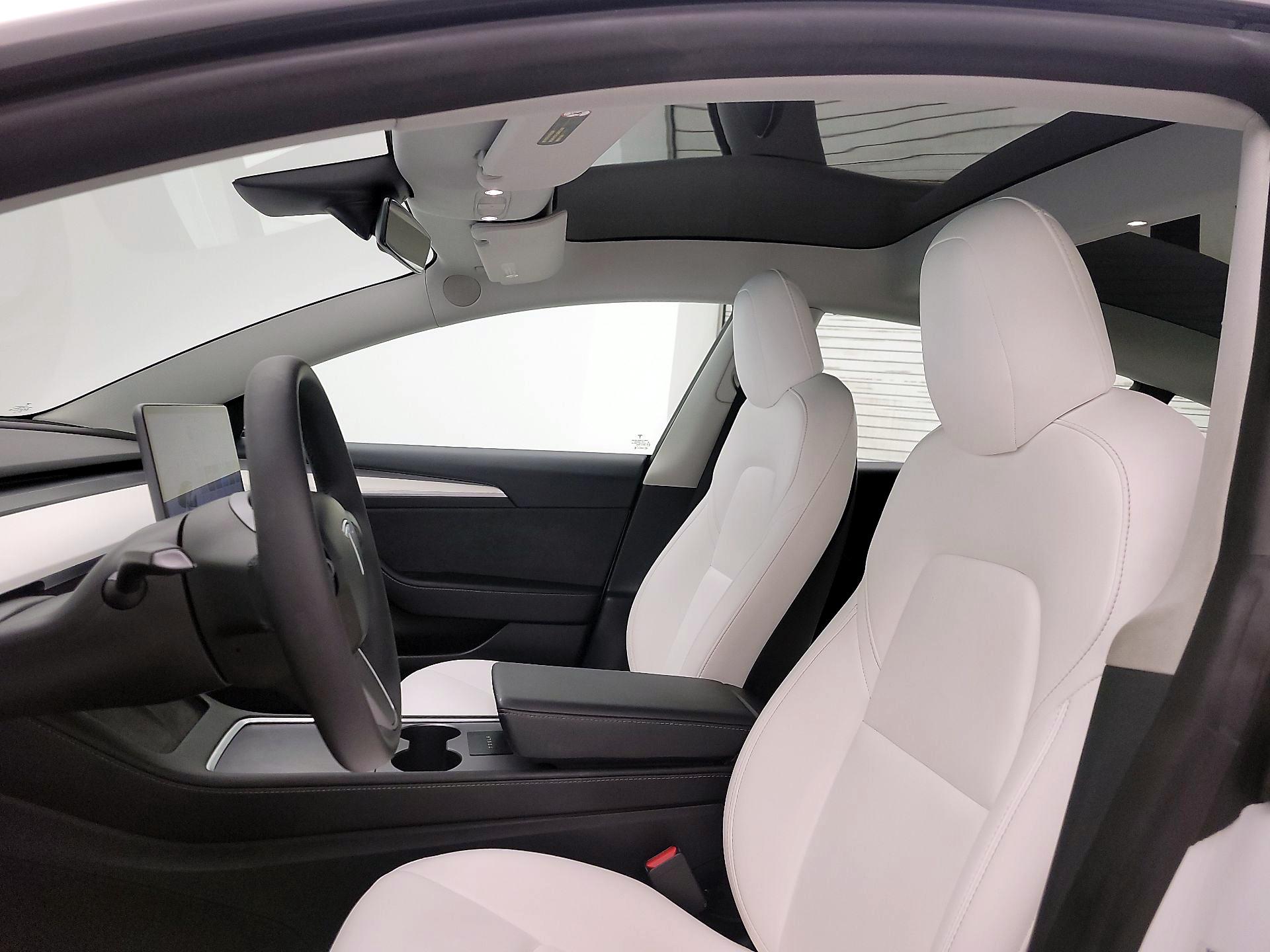 Thumbnail: 2022 Tesla Model 3 - 18