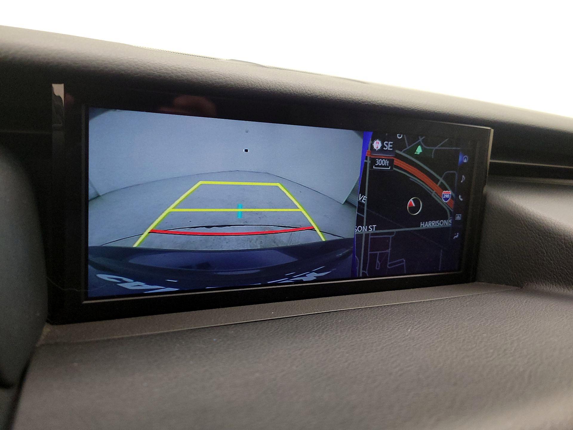 Thumbnail: 2018 Lexus IS - 15