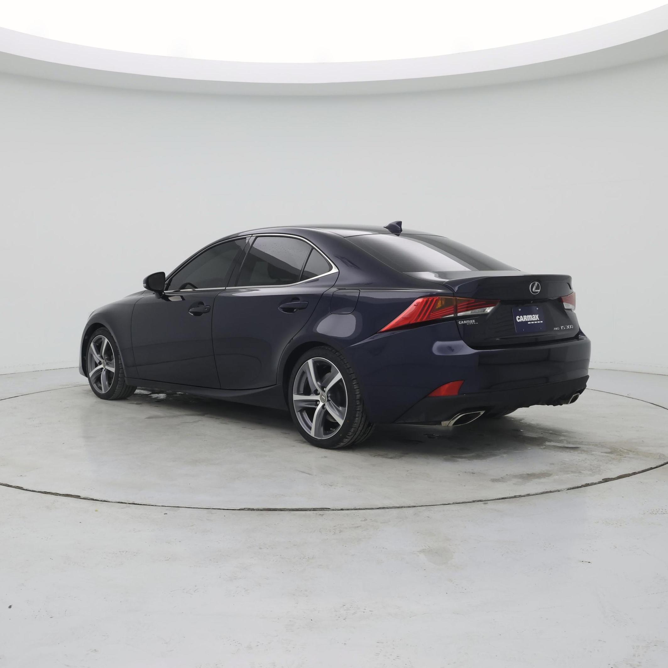 Thumbnail: 2018 Lexus IS - 2