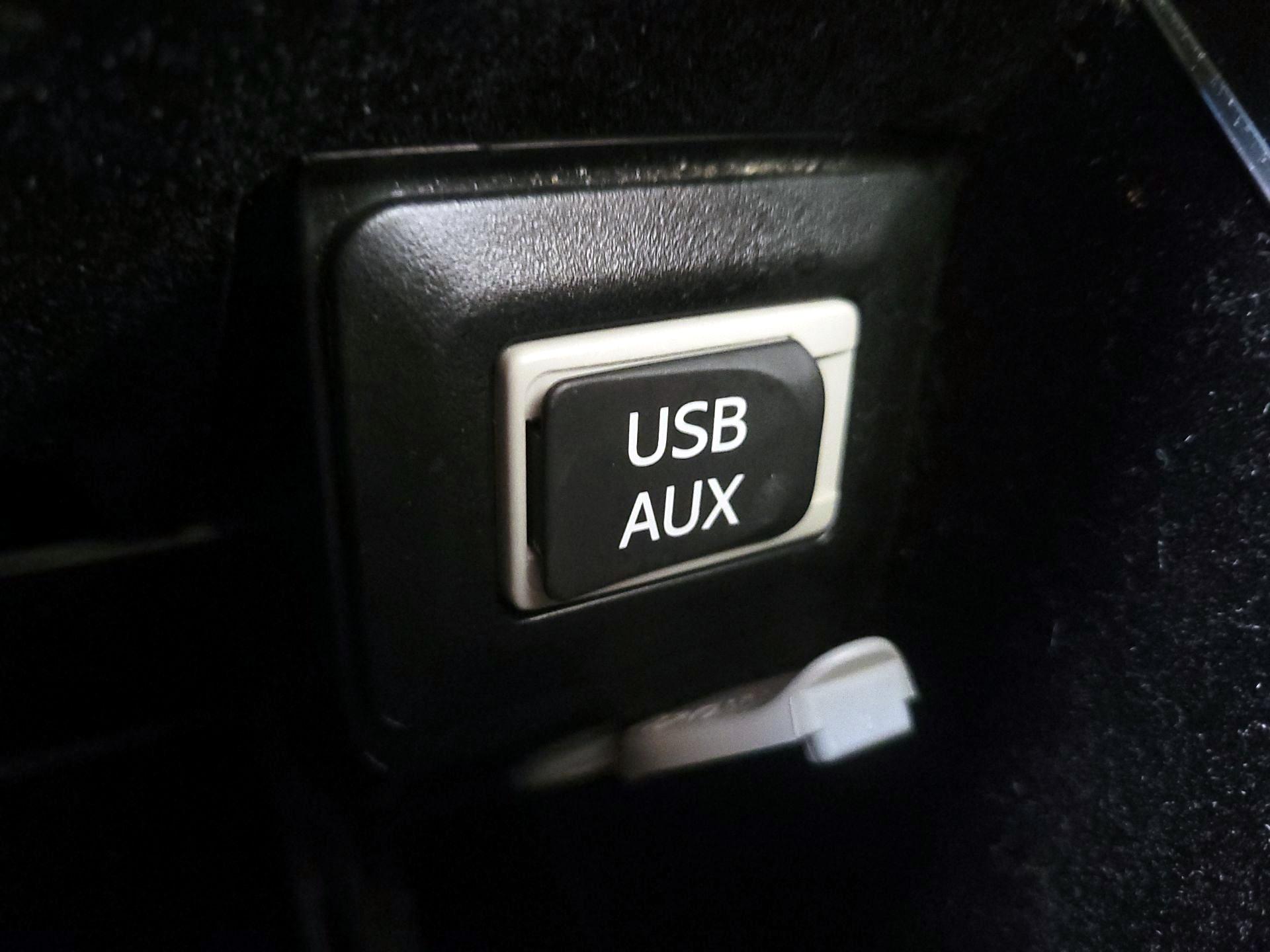 Thumbnail: 2015 Lexus RX - 18