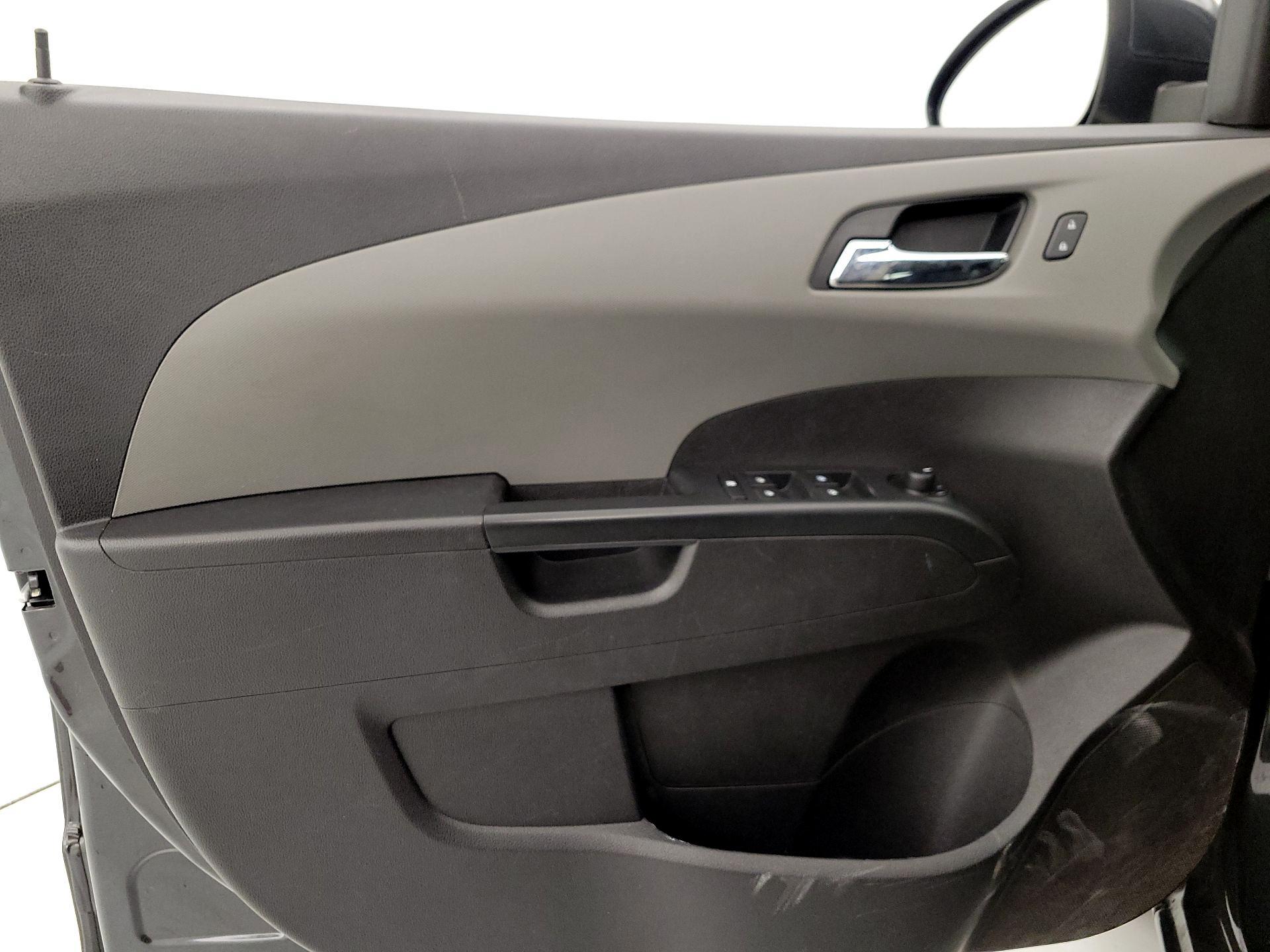 Thumbnail: 2015 Chevrolet Sonic - 12