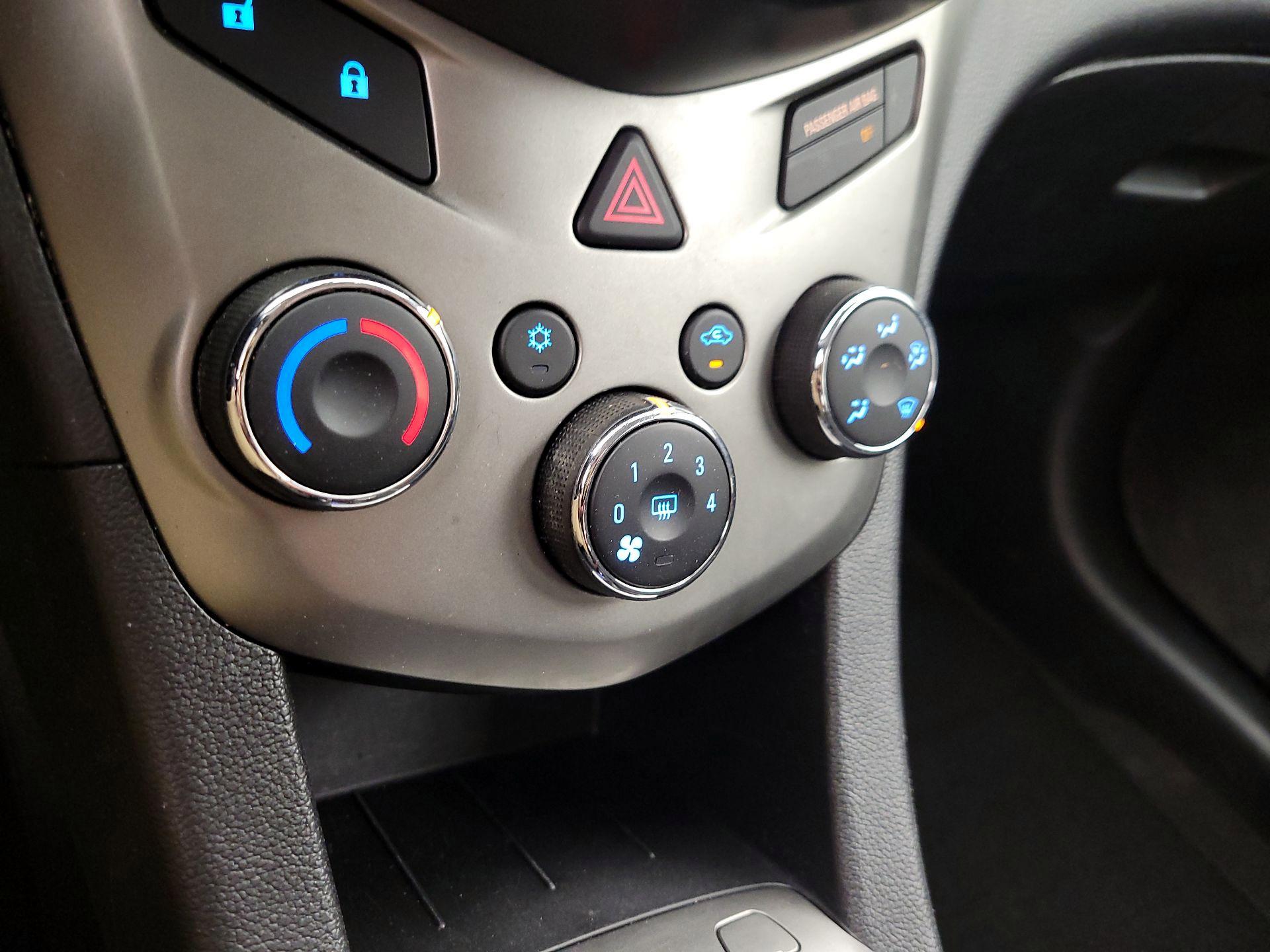 Thumbnail: 2015 Chevrolet Sonic - 15