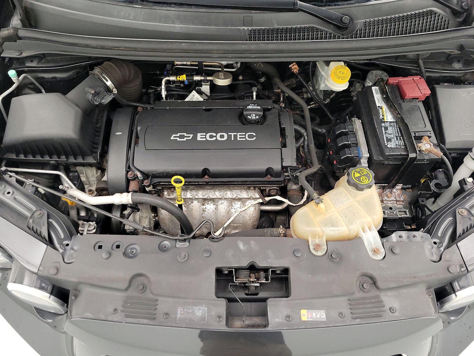 Thumbnail: 2015 Chevrolet Sonic - 19