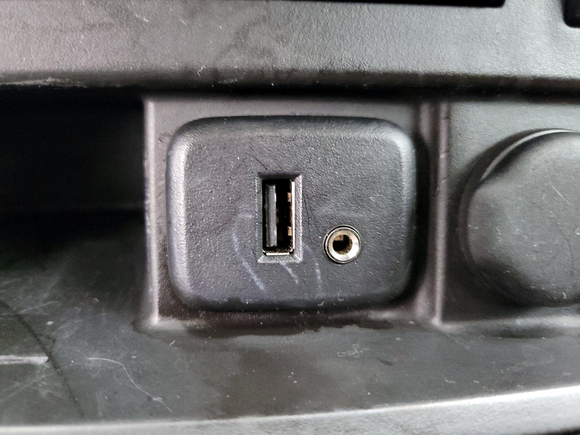 Thumbnail: 2017 Chevrolet Traverse - 19