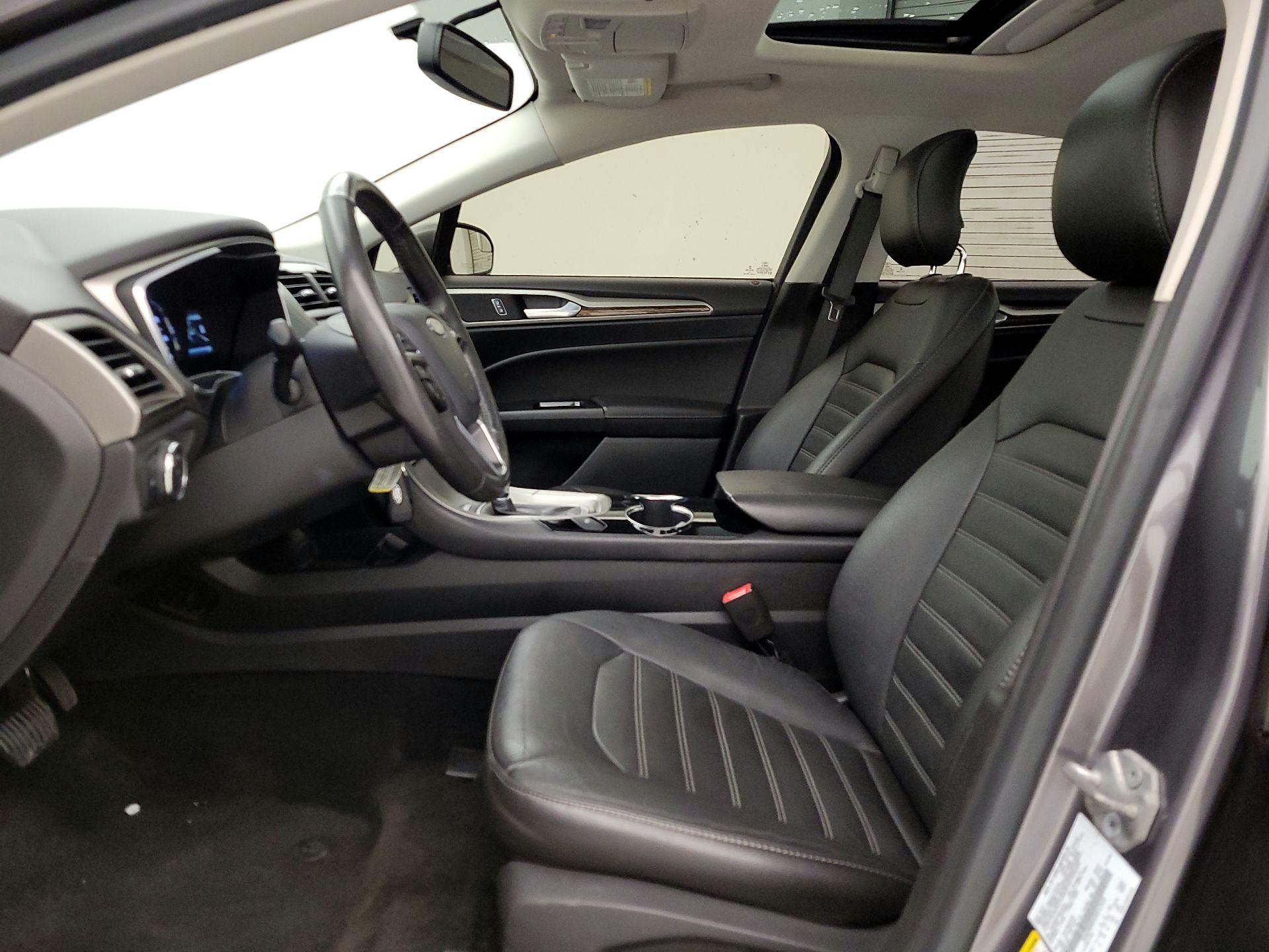 Thumbnail: 2014 Ford Fusion - 11