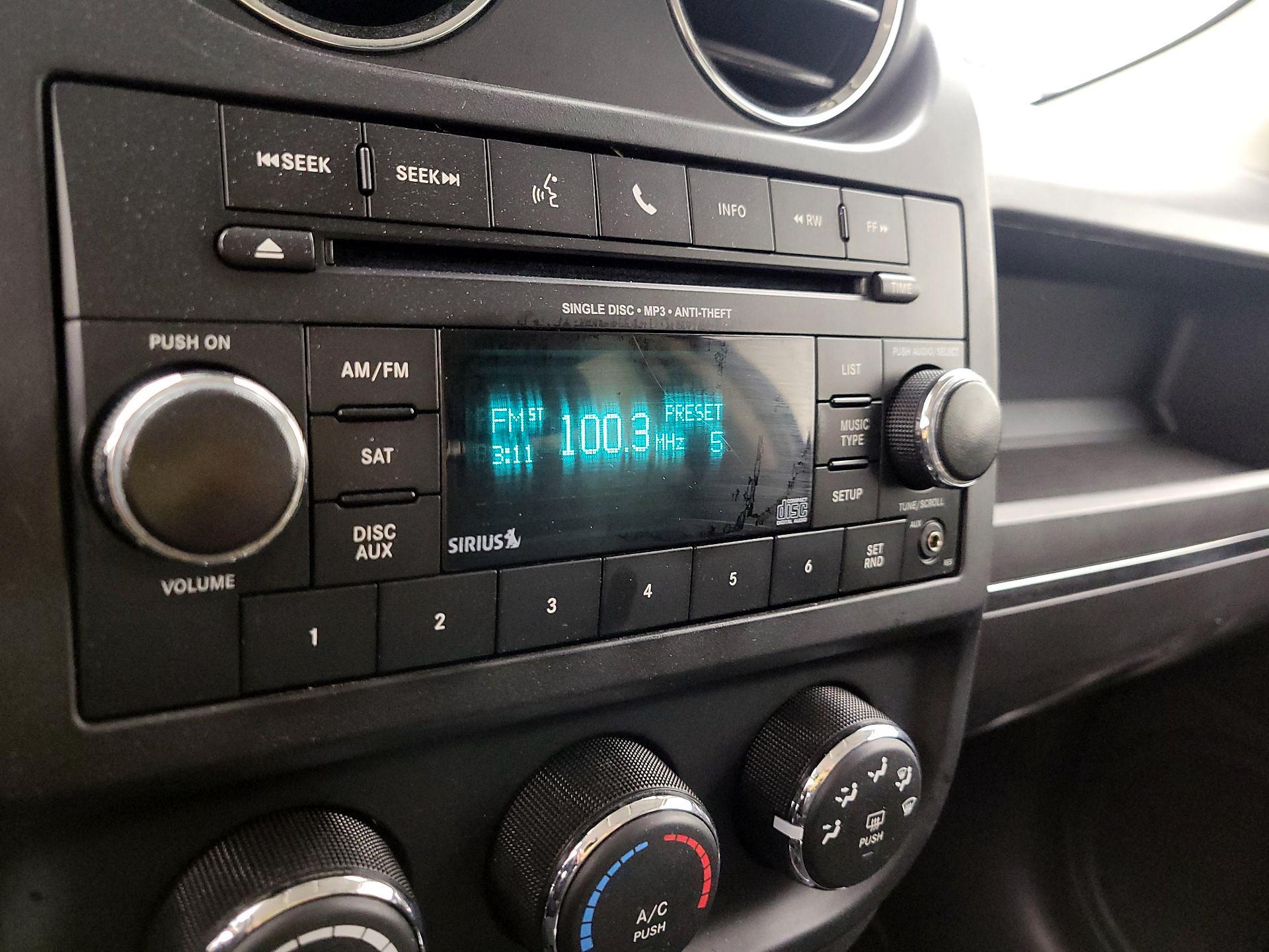 Thumbnail: 2014 Jeep Patriot - 13