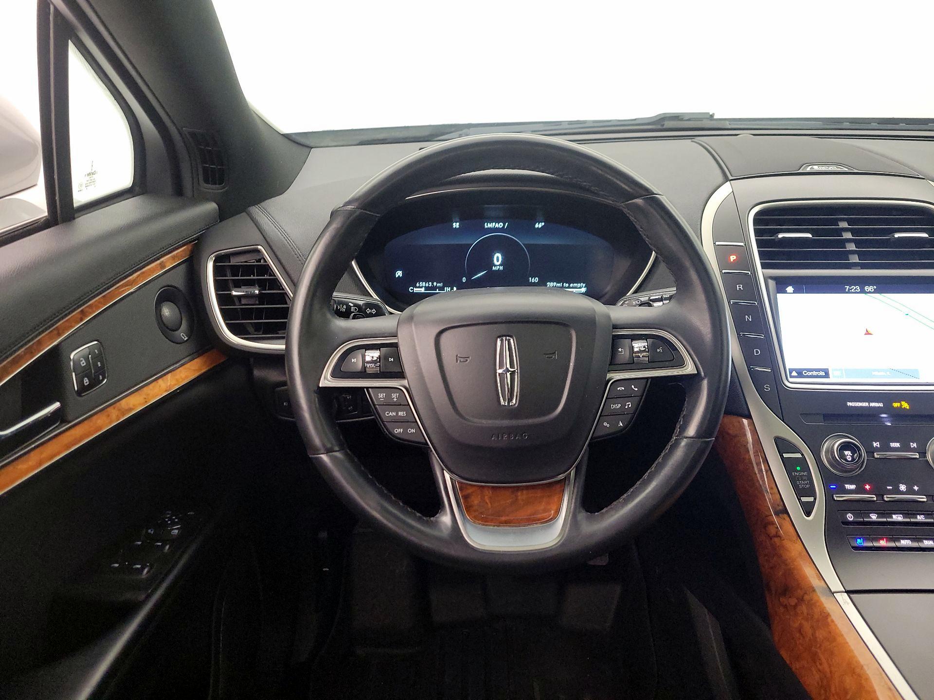 Thumbnail: 2019 Lincoln Nautilus - 10