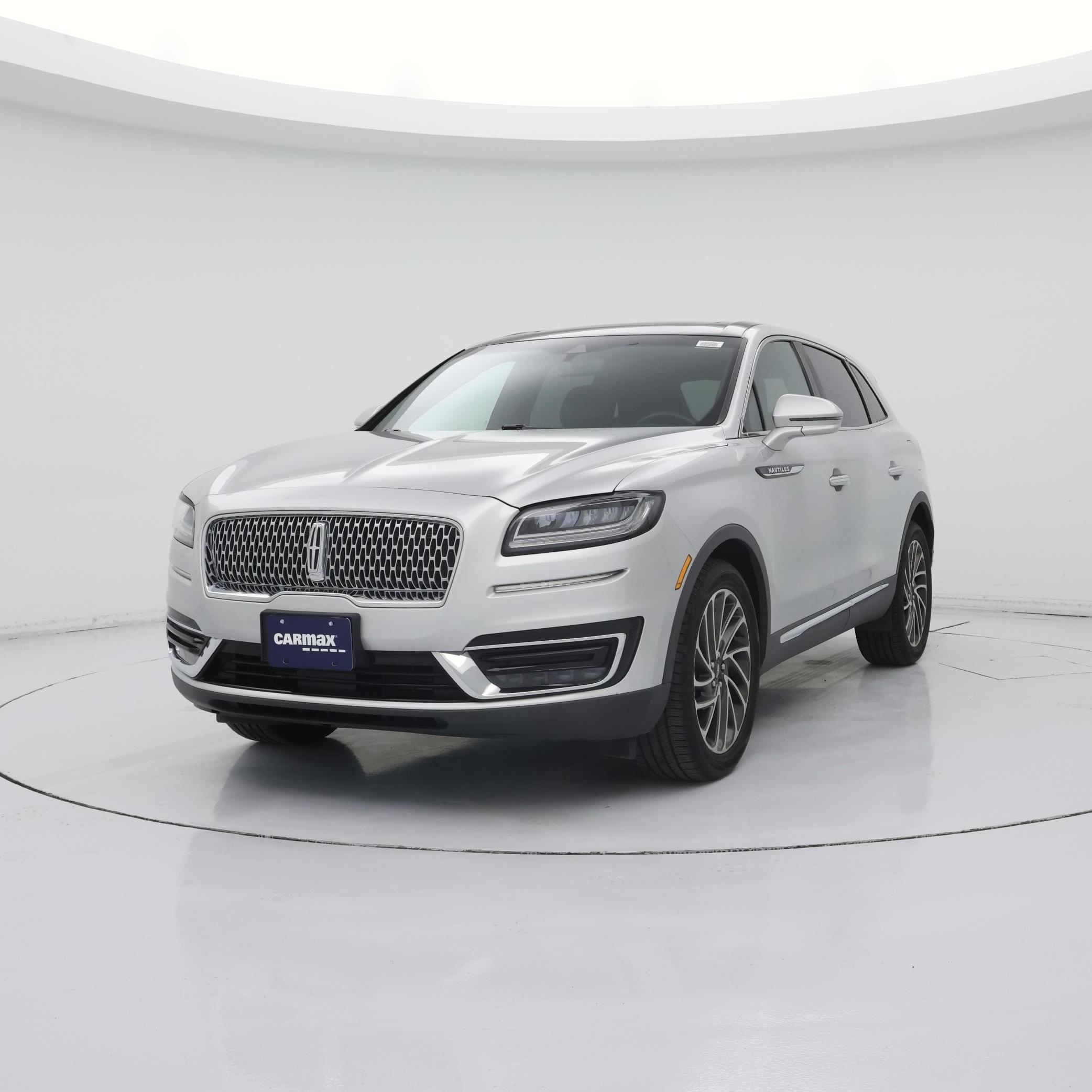 Thumbnail: 2019 Lincoln Nautilus - 4