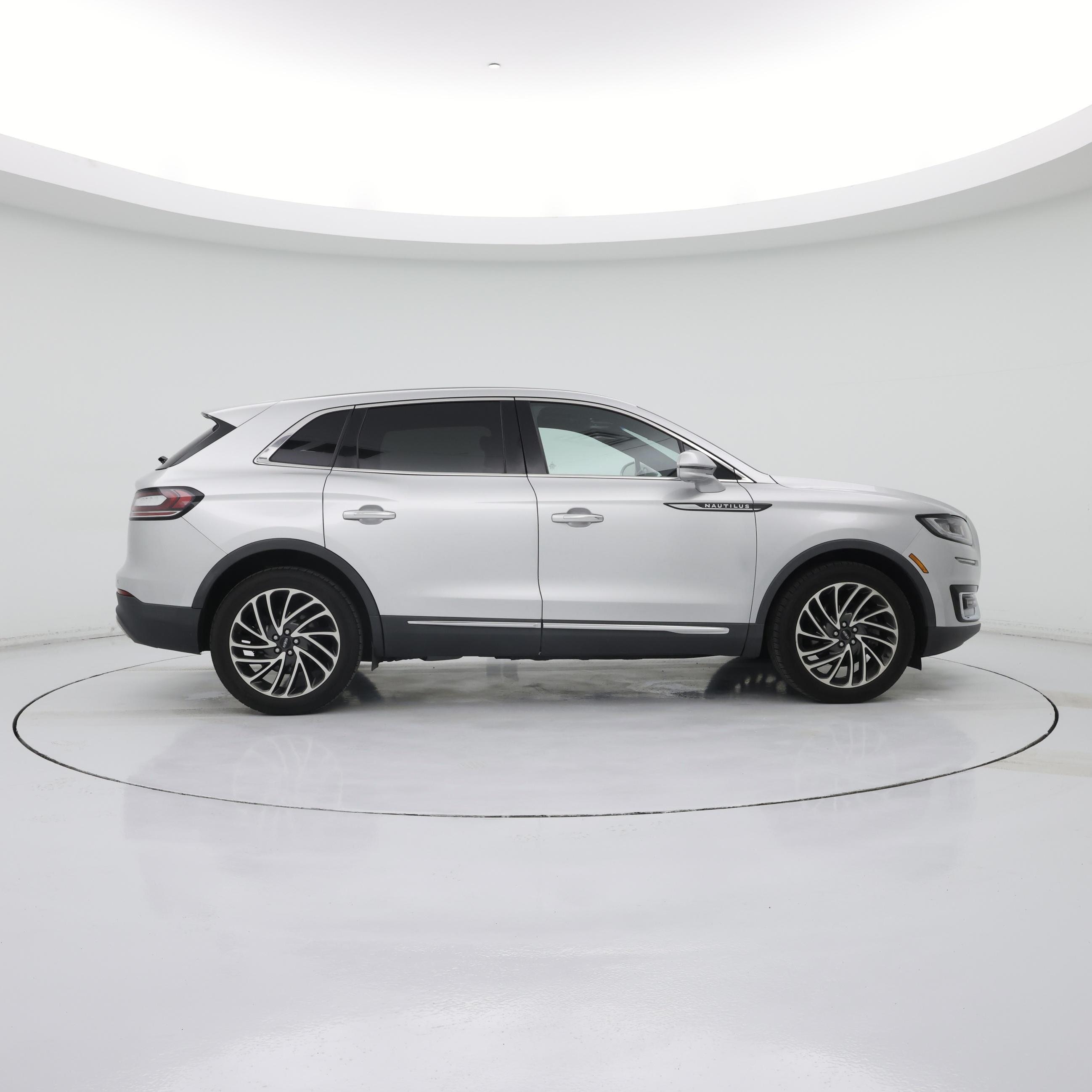 Thumbnail: 2019 Lincoln Nautilus - 7