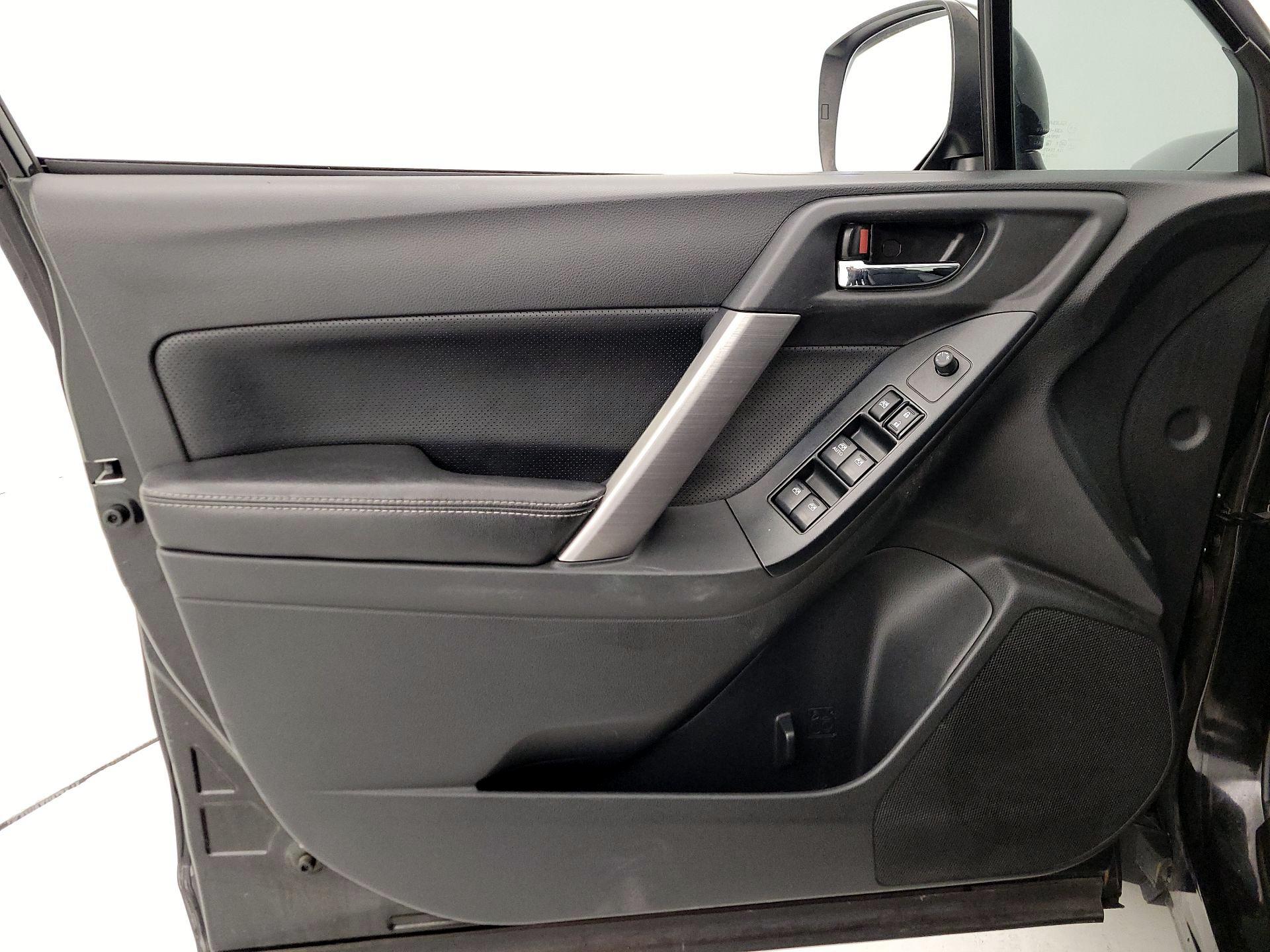 Thumbnail: 2016 Subaru Forester - 12