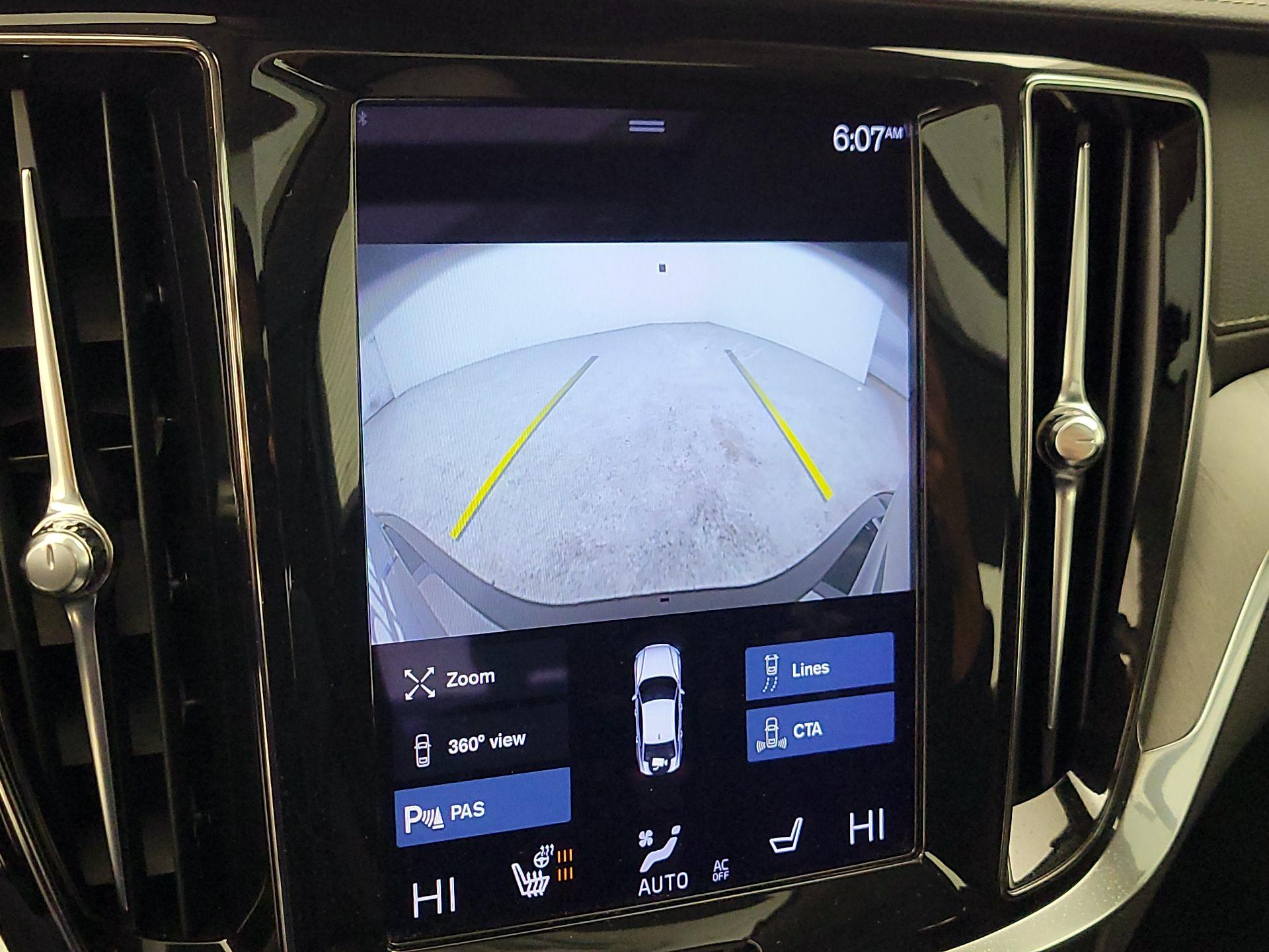 Thumbnail: 2022 Volvo S60 - 15