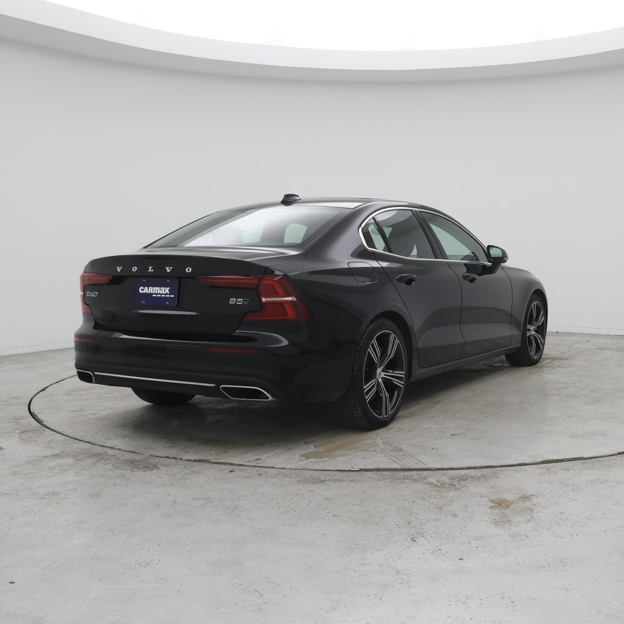 Thumbnail: 2022 Volvo S60 - 8