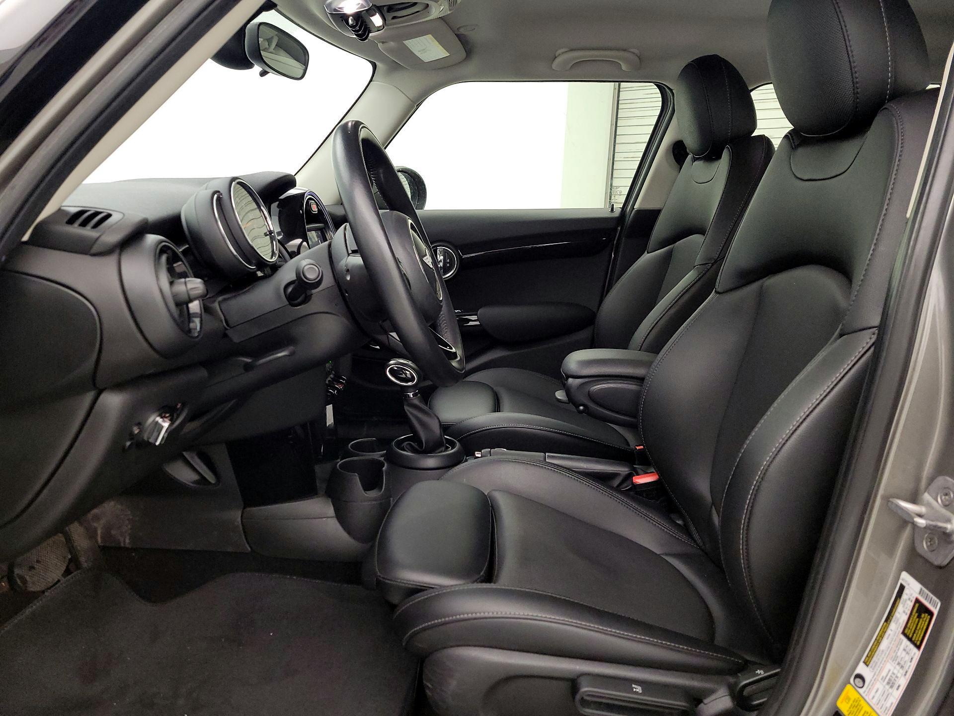 Thumbnail: 2018 MINI Cooper Hardtop - 11