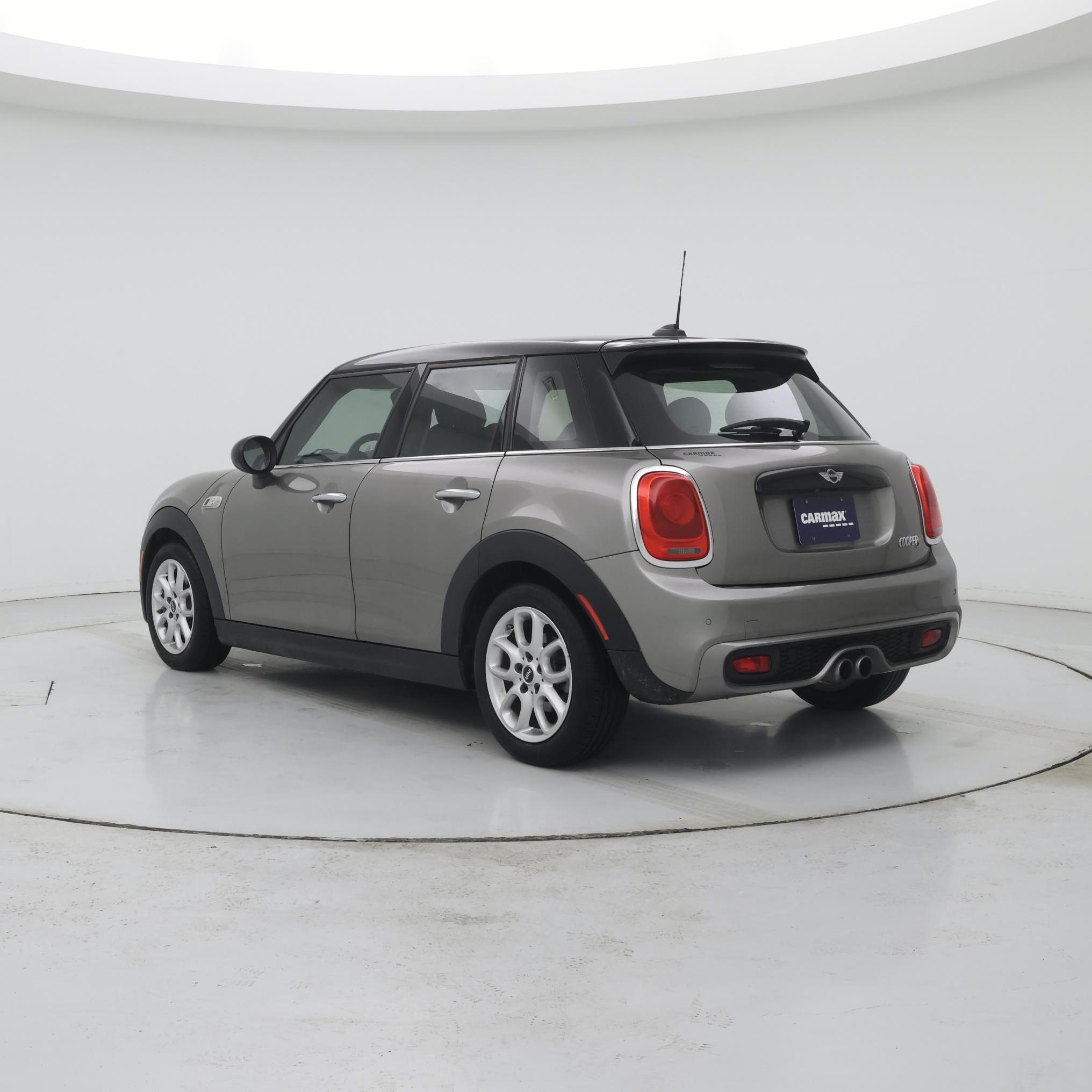 Thumbnail: 2018 MINI Cooper Hardtop - 2