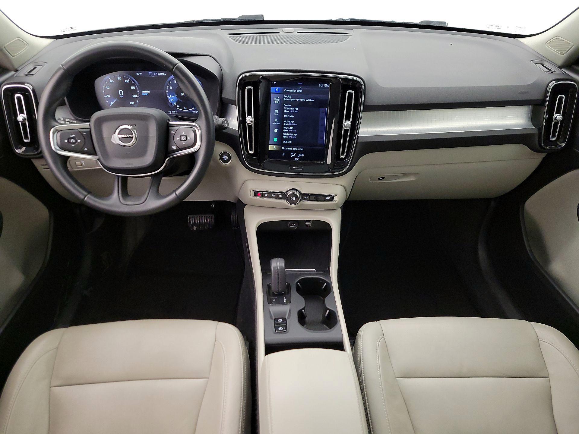 Thumbnail: 2019 Volvo XC40 - 9