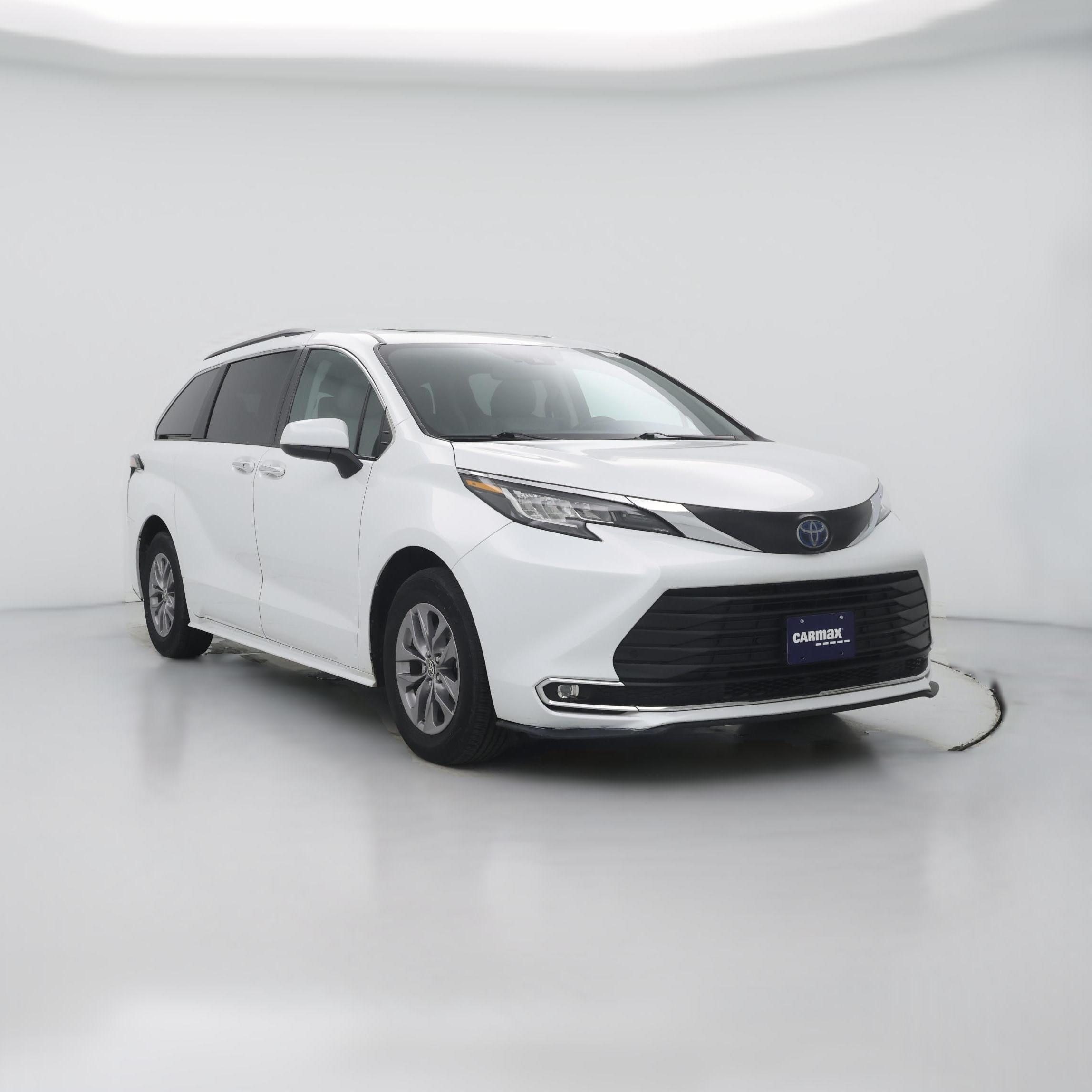 Thumbnail: 2023 Toyota Sienna - 1