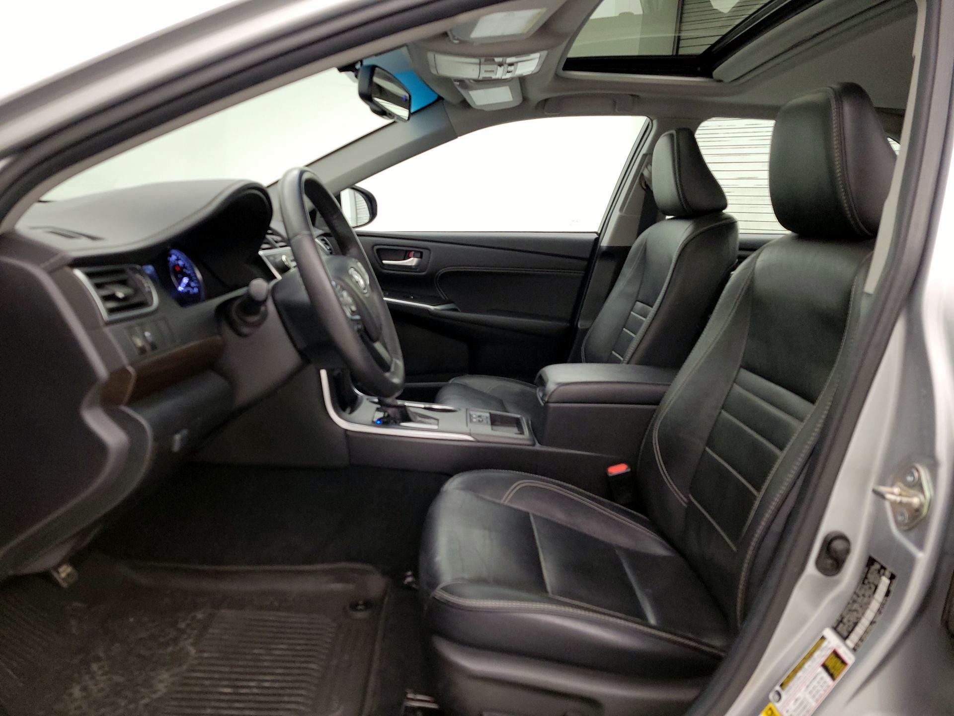 Thumbnail: 2017 Toyota Camry - 11