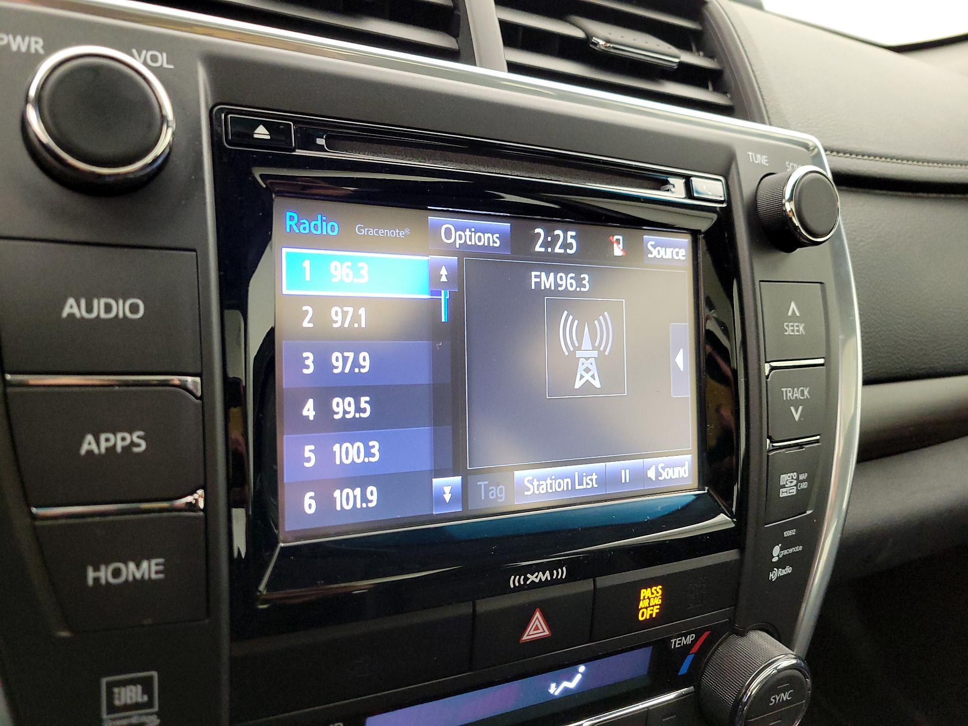 Thumbnail: 2017 Toyota Camry - 15