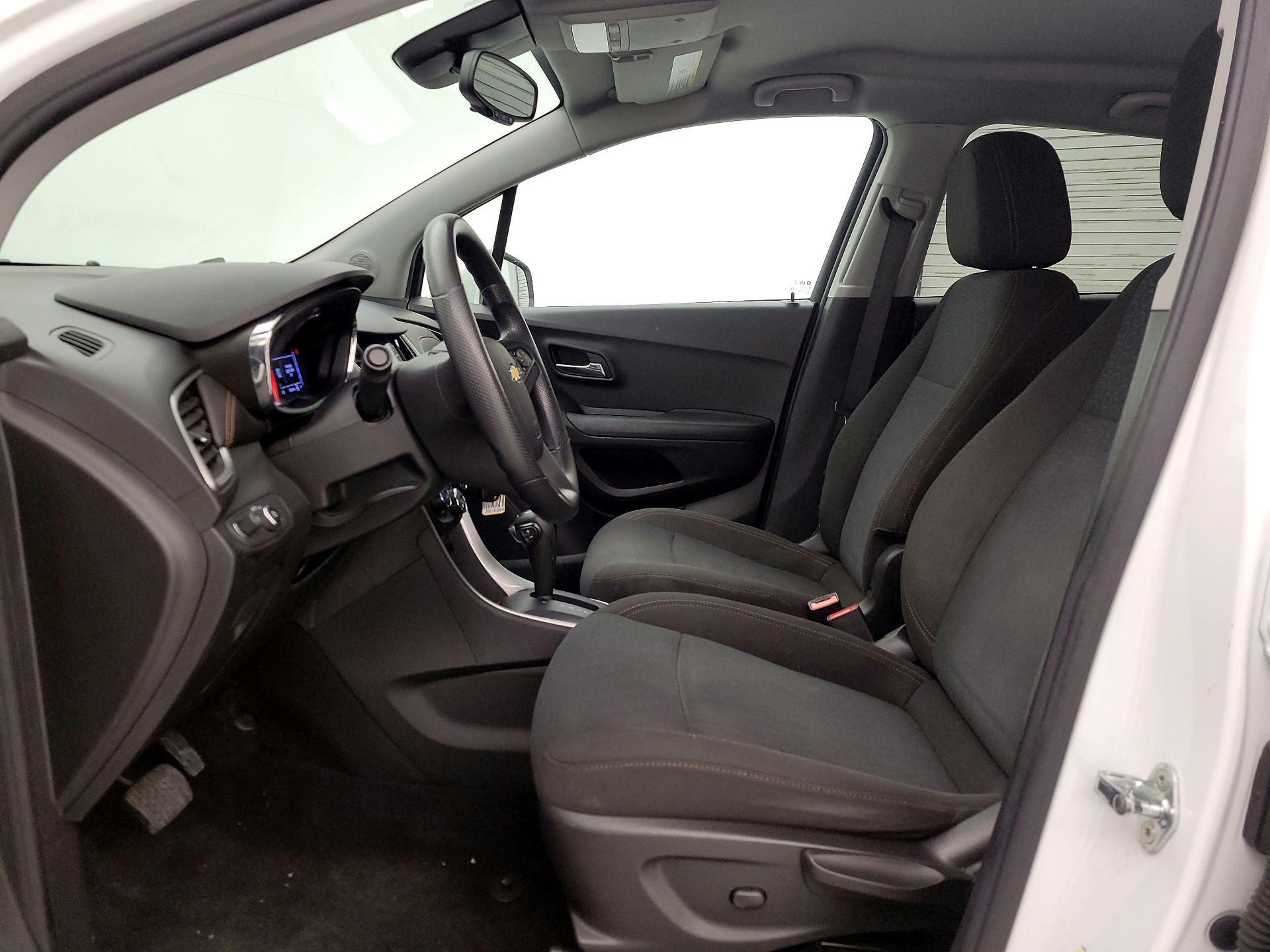 Thumbnail: 2020 Chevrolet Trax - 11