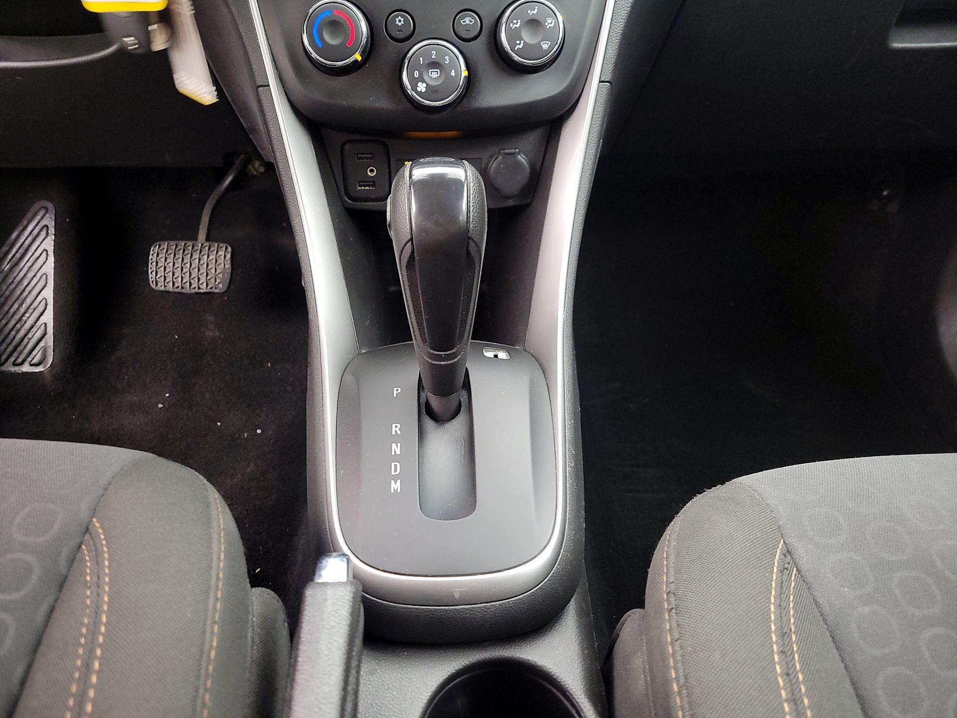 Thumbnail: 2020 Chevrolet Trax - 17