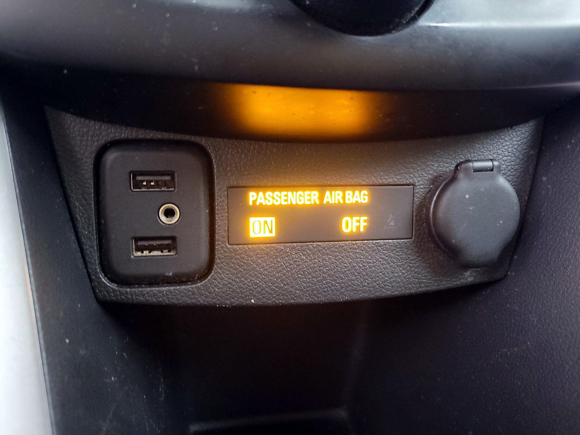 Thumbnail: 2020 Chevrolet Trax - 18