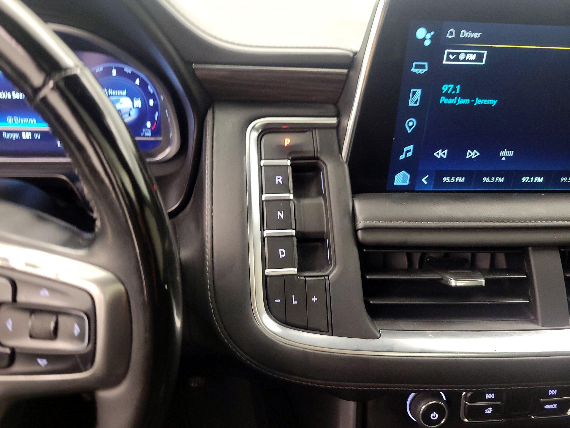 Thumbnail: 2023 Chevrolet Tahoe - 17