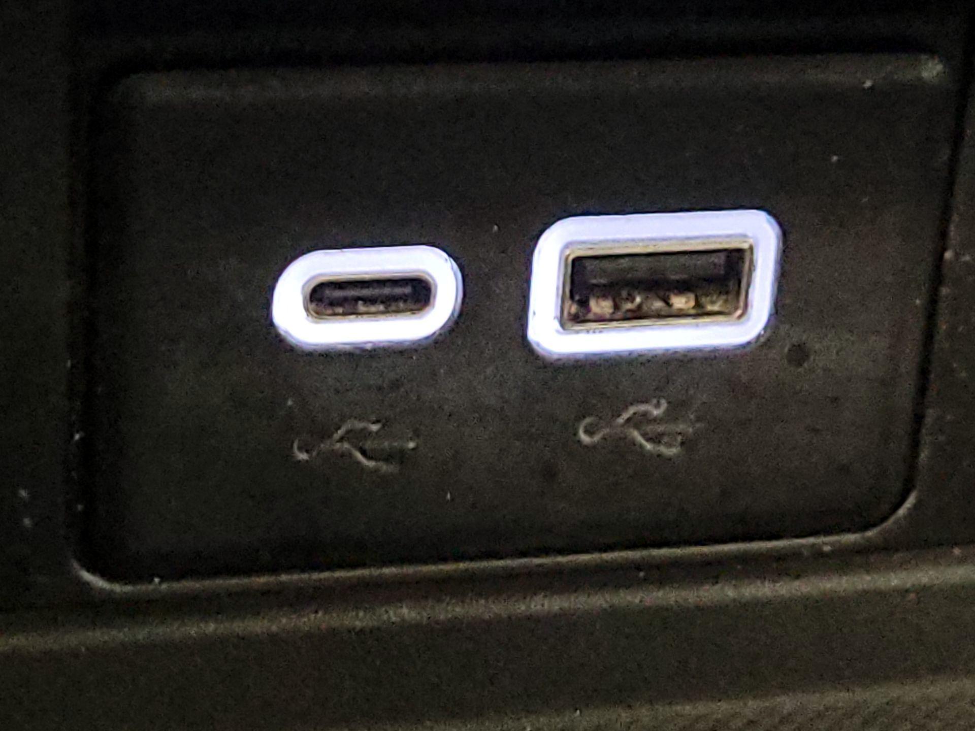 Thumbnail: 2023 Chevrolet Tahoe - 18