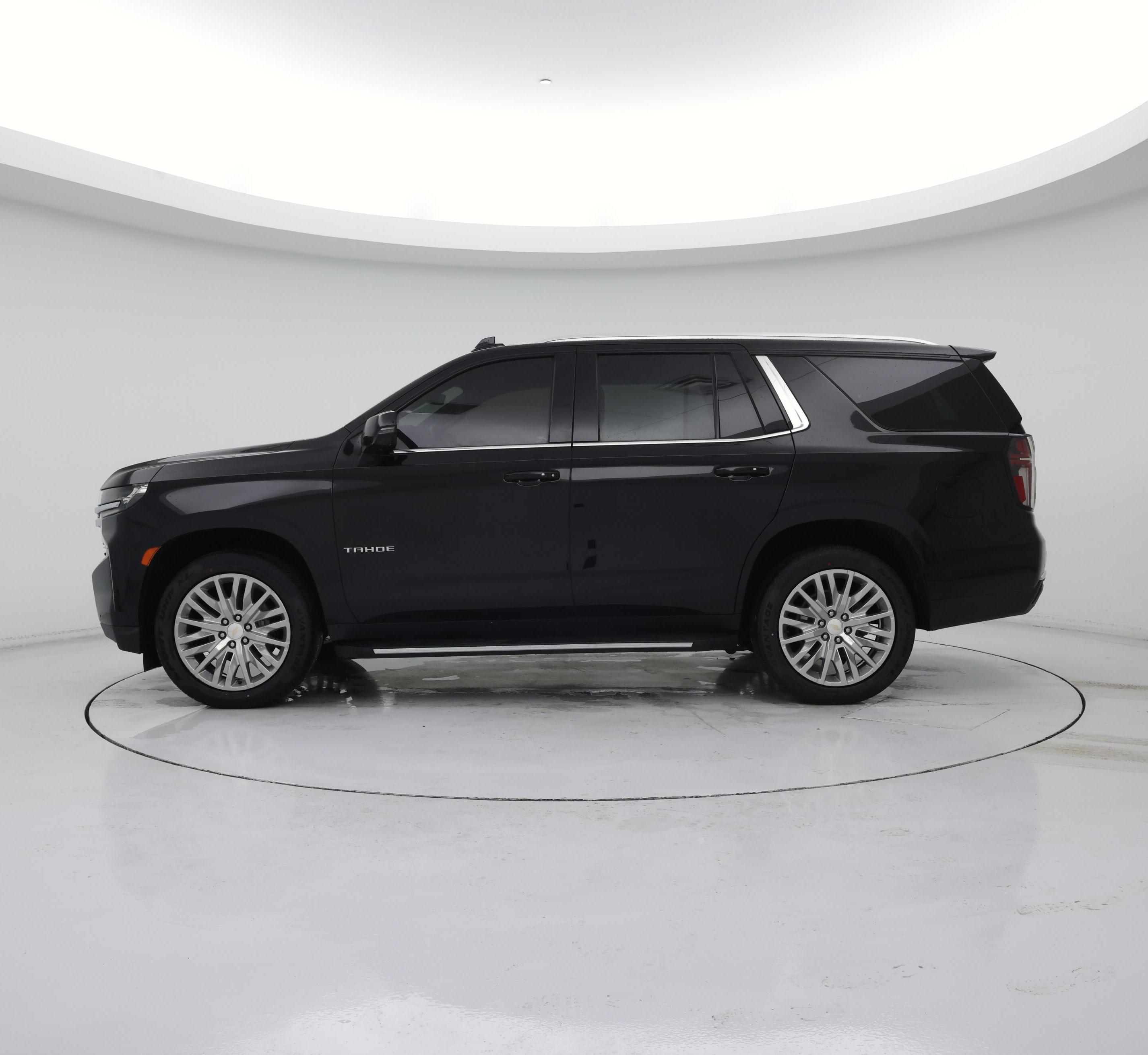 Thumbnail: 2023 Chevrolet Tahoe - 3